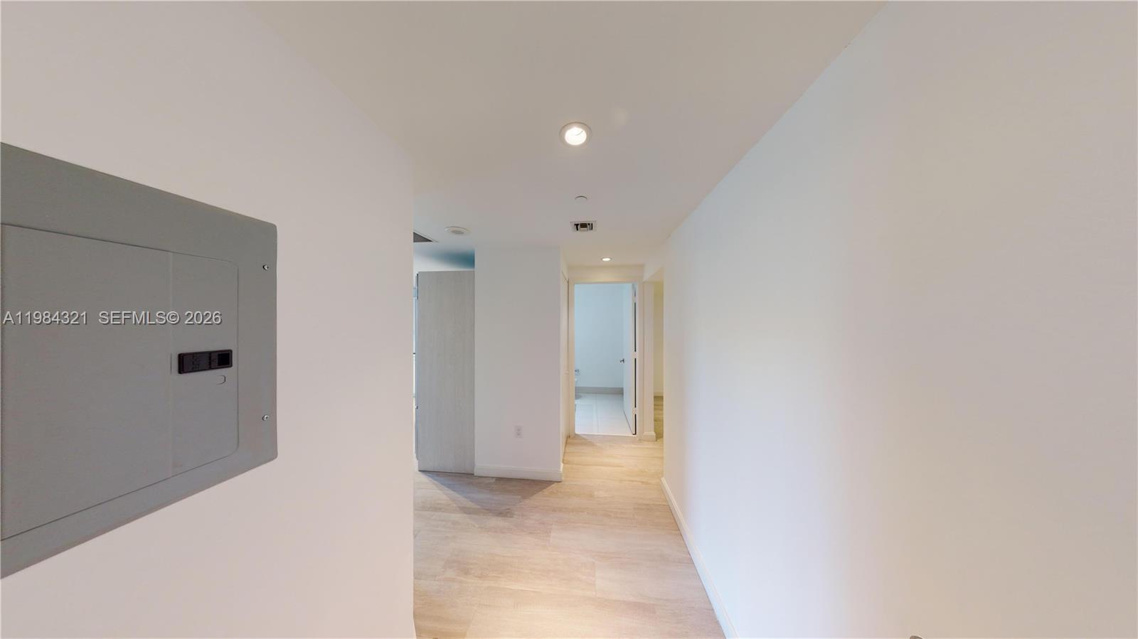 55 SW 9th St #2010, Miami FL 33130