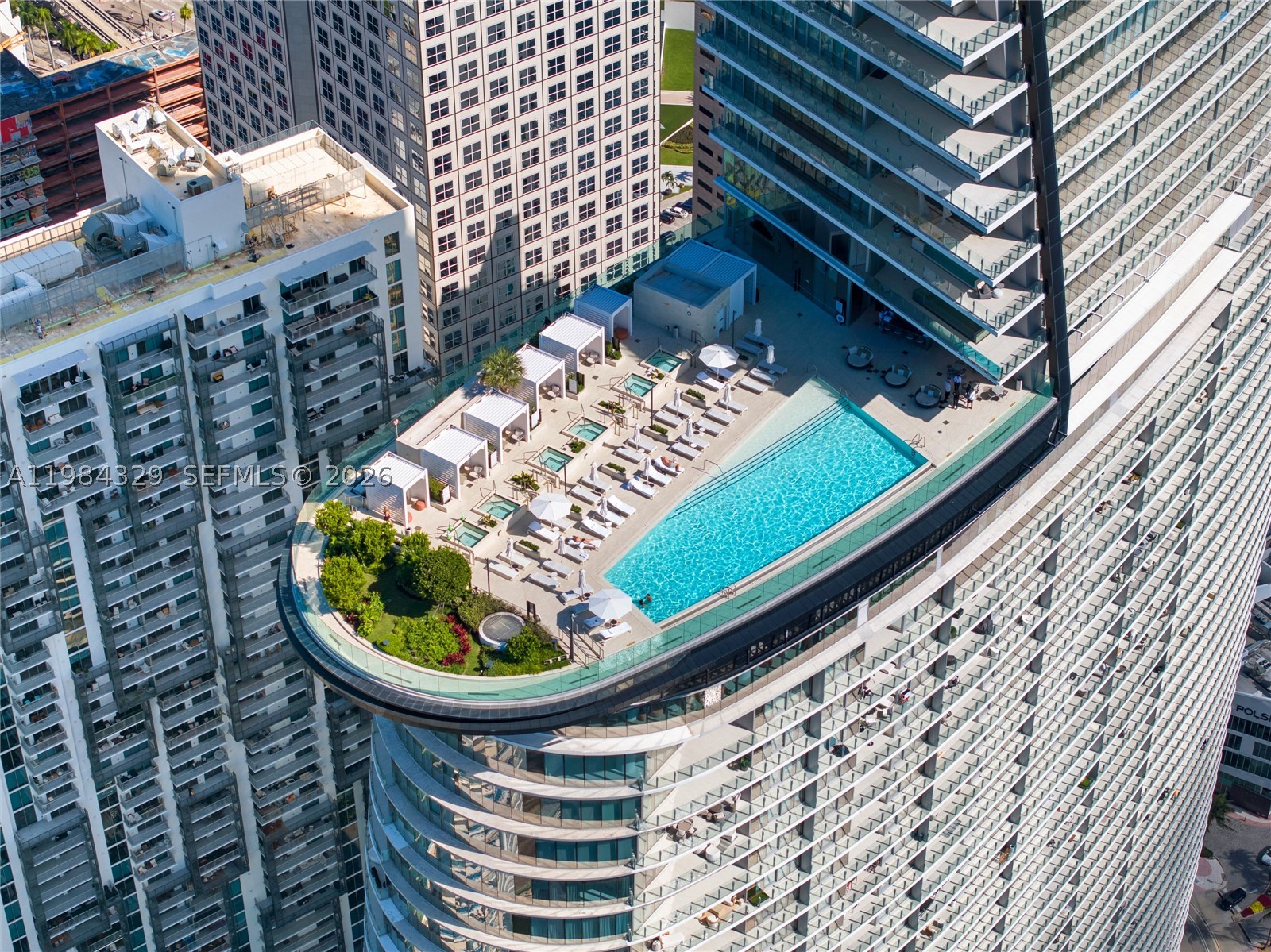 300 Biscayne Boulevard Way #2601E, Miami FL 33131