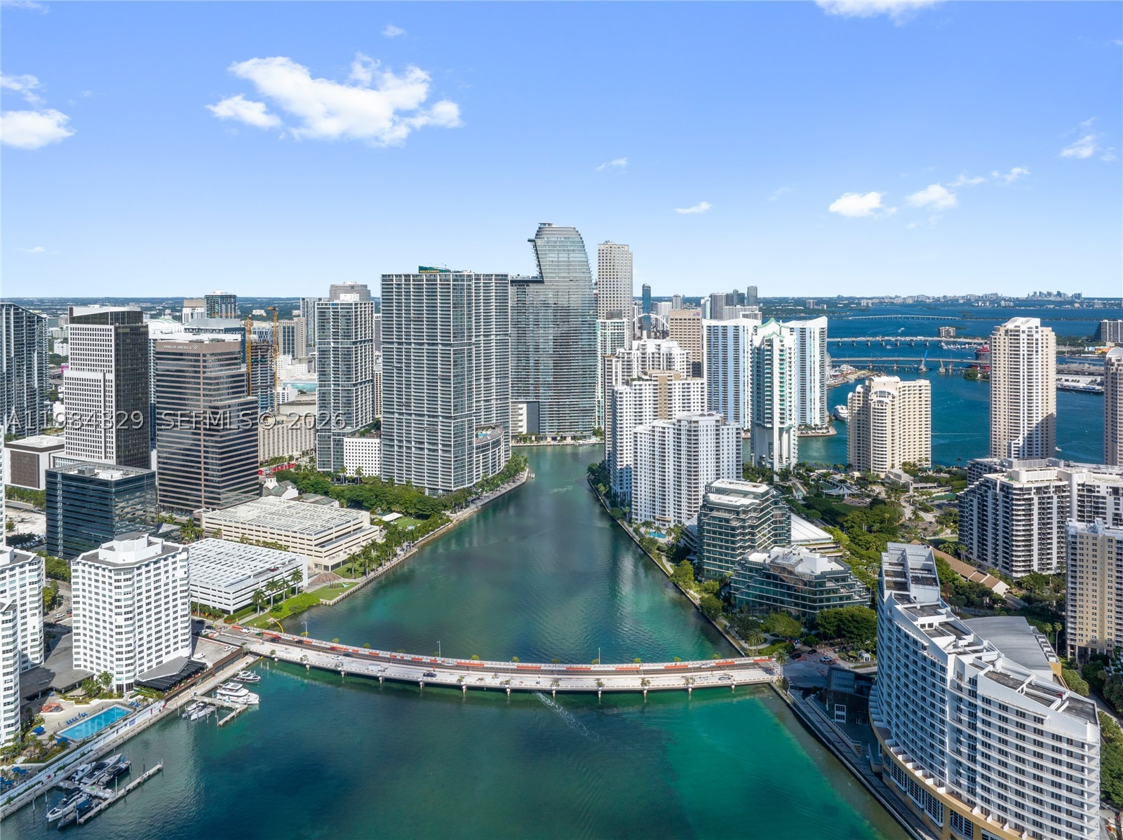 300 Biscayne Boulevard Way #2601E, Miami FL 33131