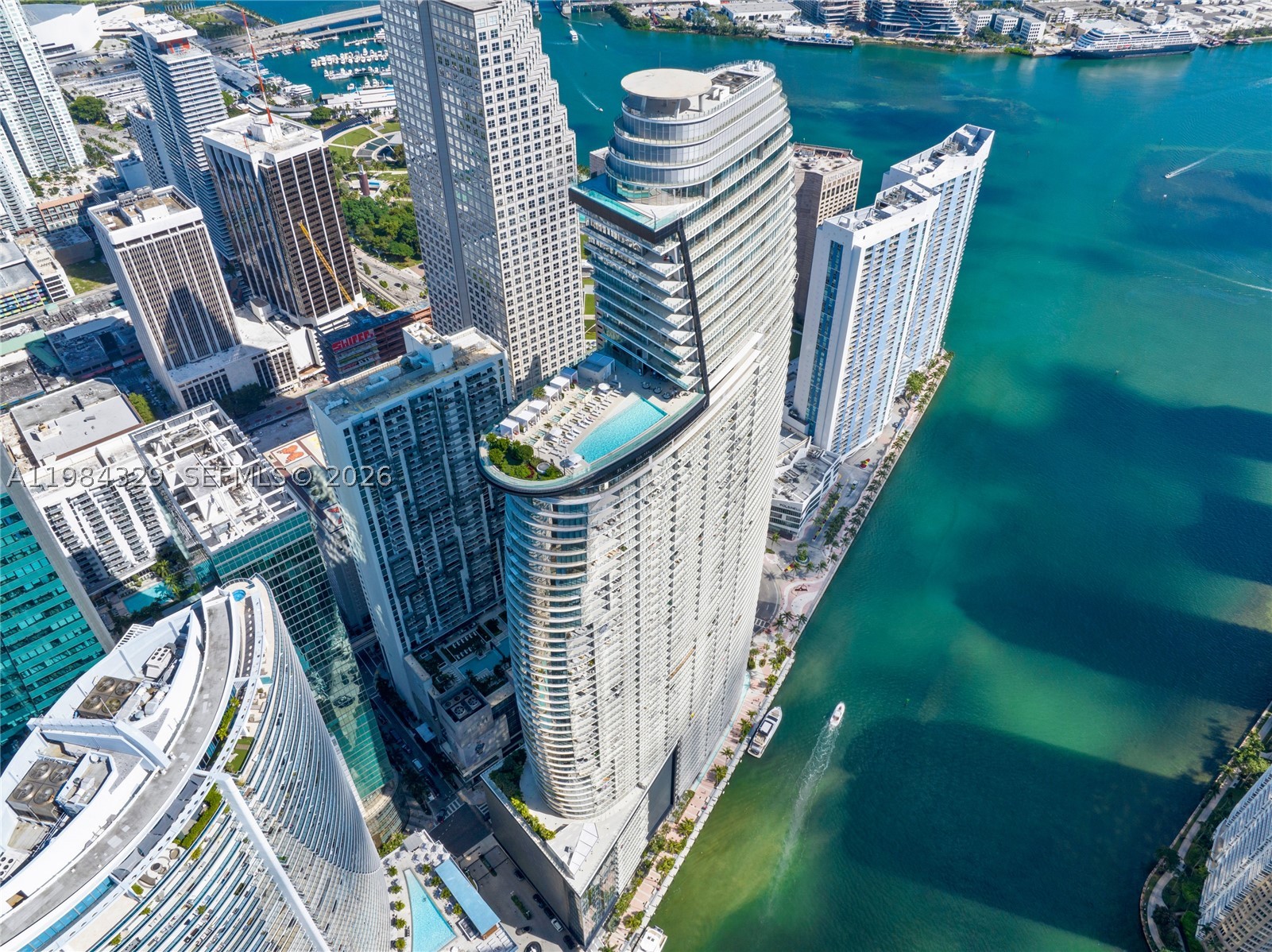 300 Biscayne Boulevard Way #2601E, Miami FL 33131