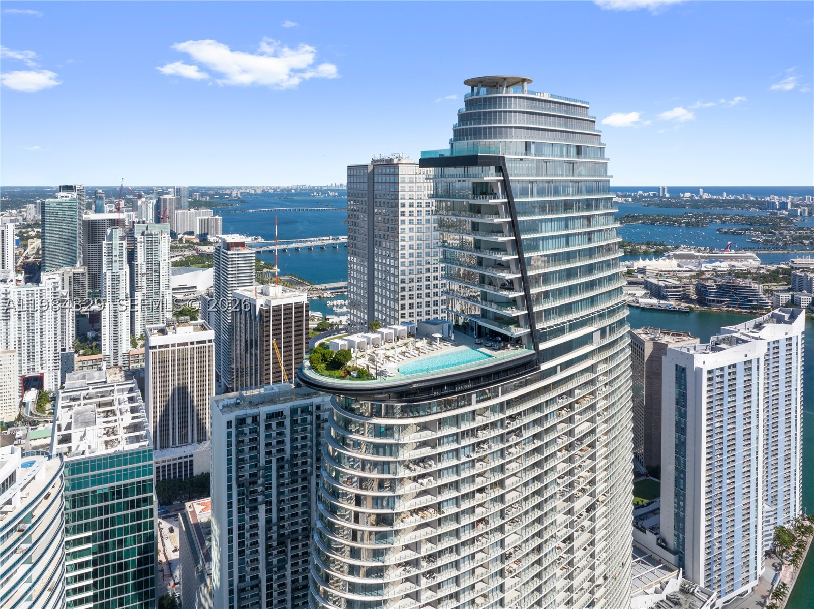 300 Biscayne Boulevard Way #2601E, Miami FL 33131