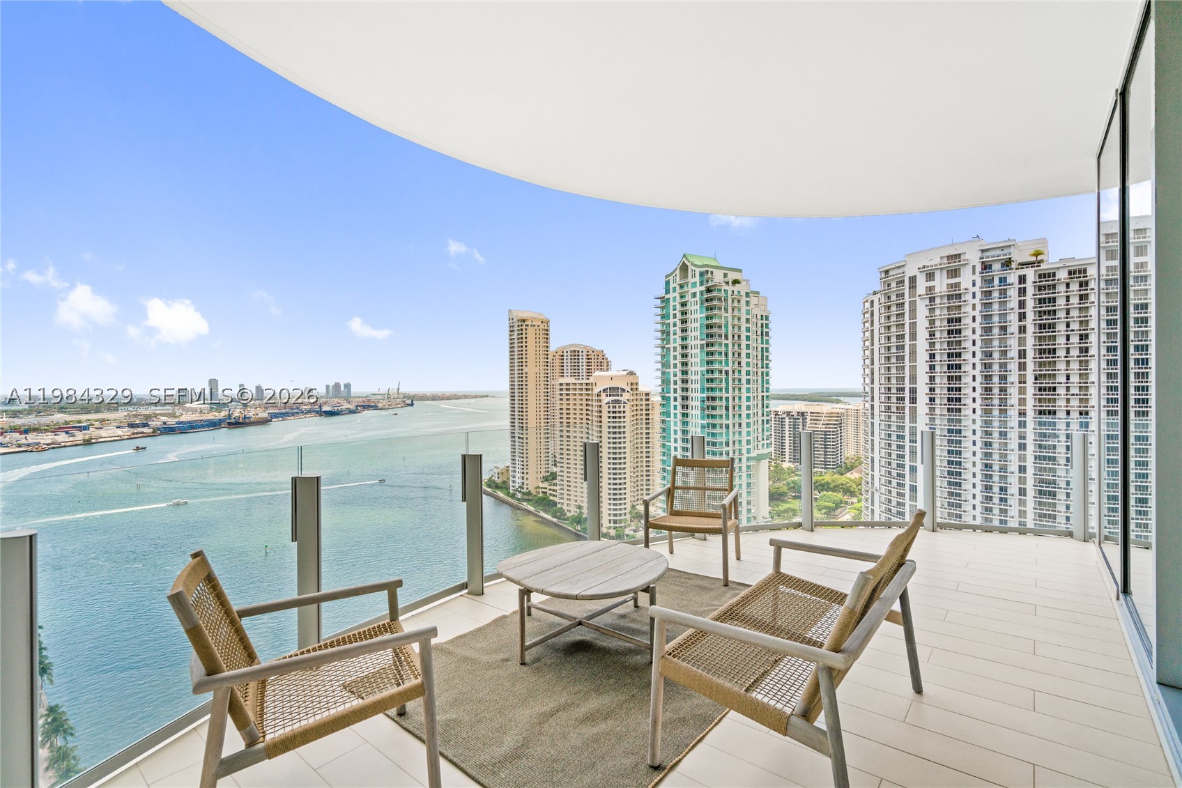 300 Biscayne Boulevard Way #2601E, Miami FL 33131