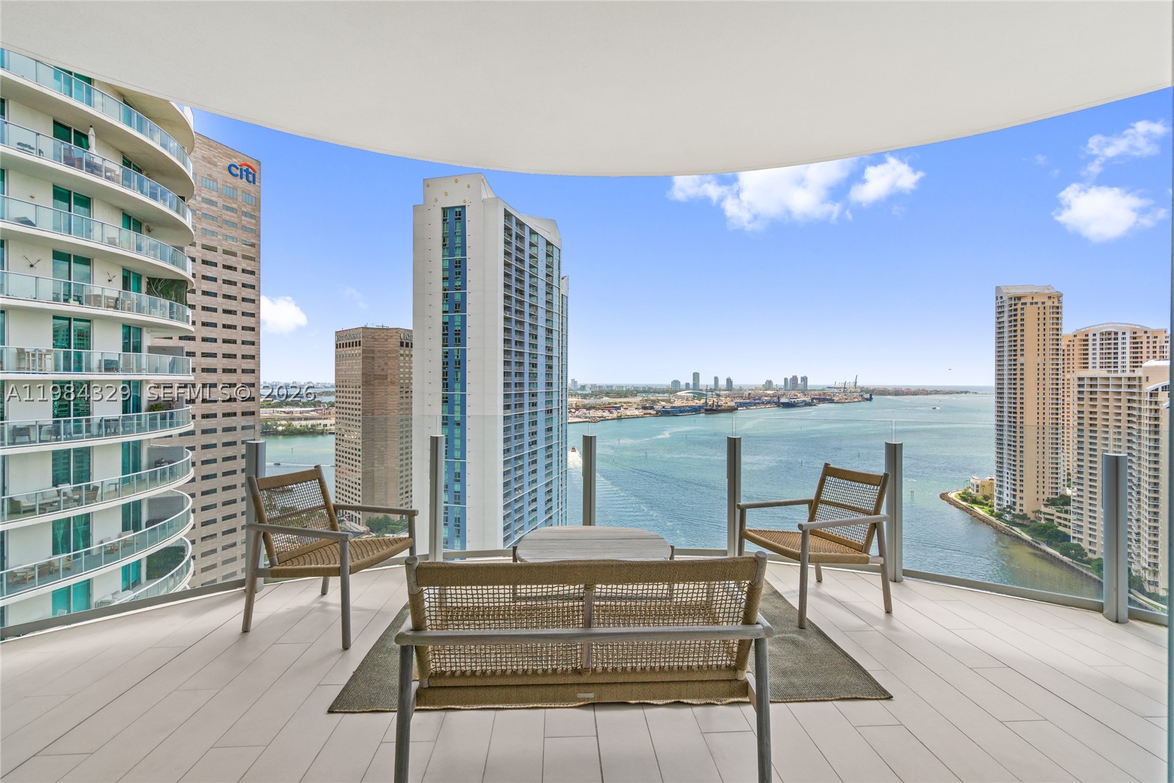 300 Biscayne Boulevard Way #2601E, Miami FL 33131