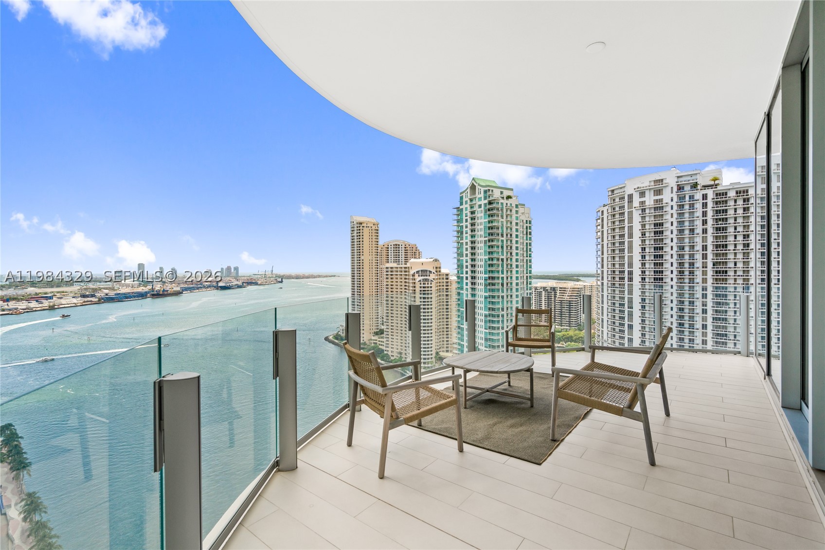 300 Biscayne Boulevard Way #2601E, Miami FL 33131