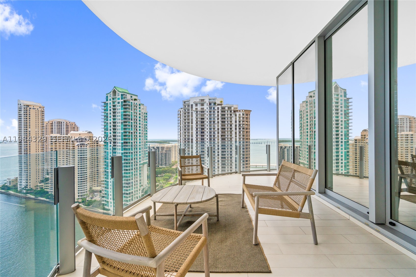 300 Biscayne Boulevard Way #2601E, Miami FL 33131