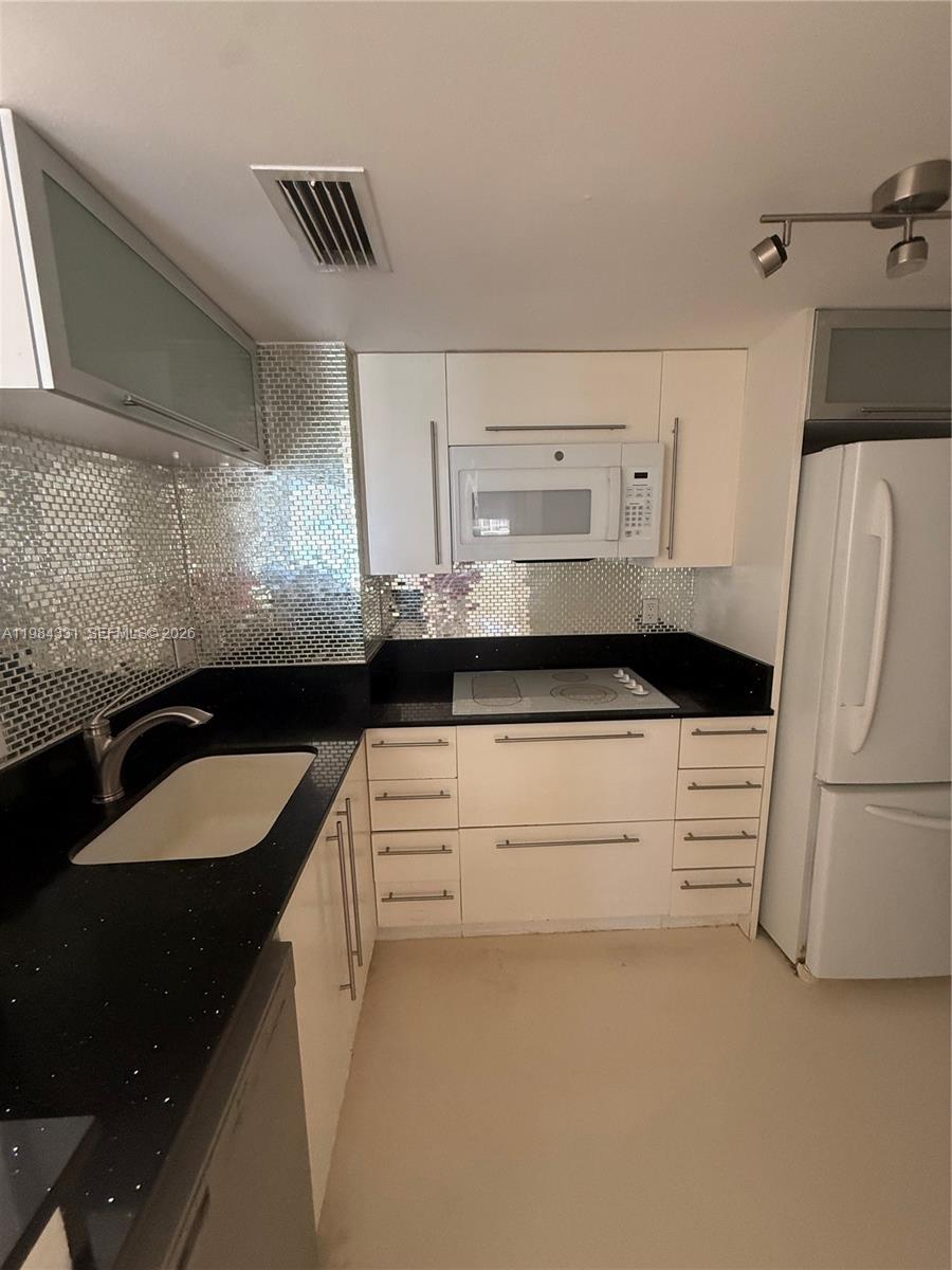 770 Claughton Island Dr #1611, Miami FL 33131