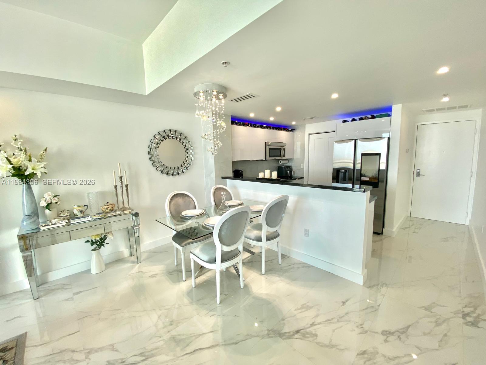 253 NE 2nd St #2703, Miami FL 33132