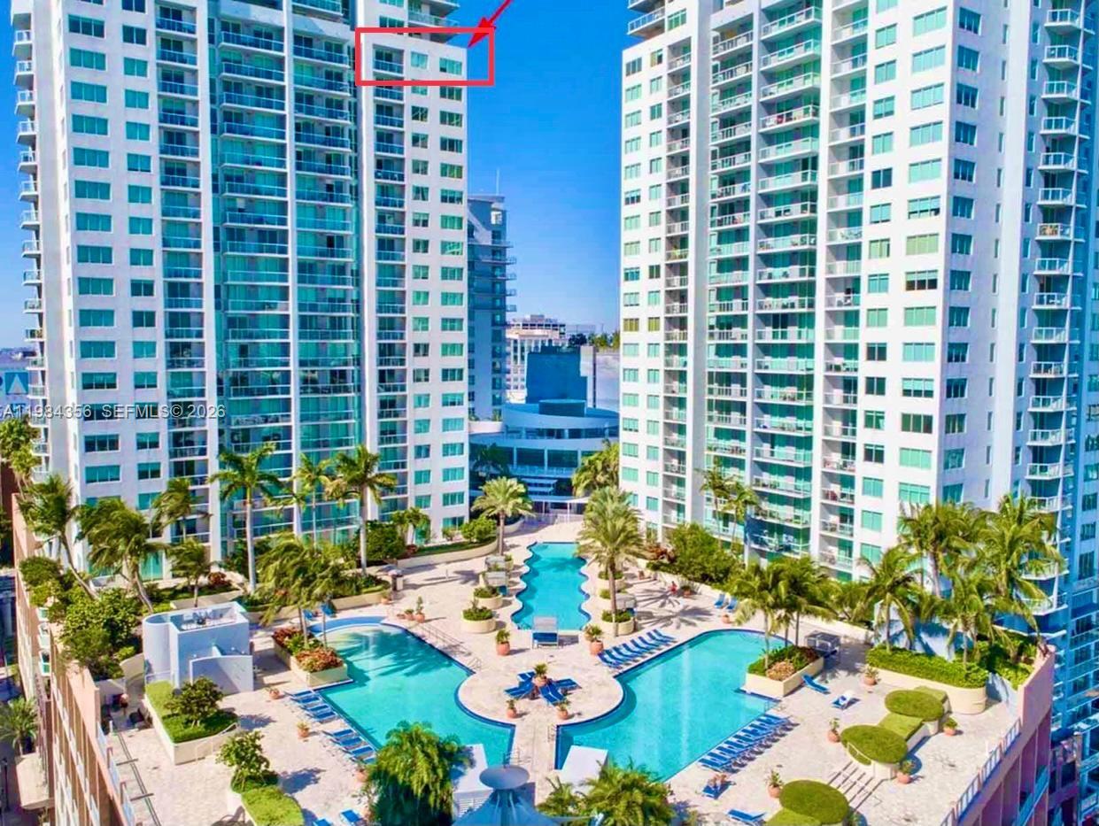 253 NE 2nd St #2703, Miami FL 33132