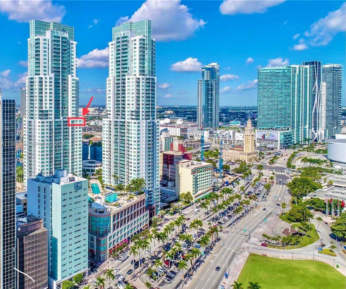 253 NE 2nd St #2703, Miami FL 33132