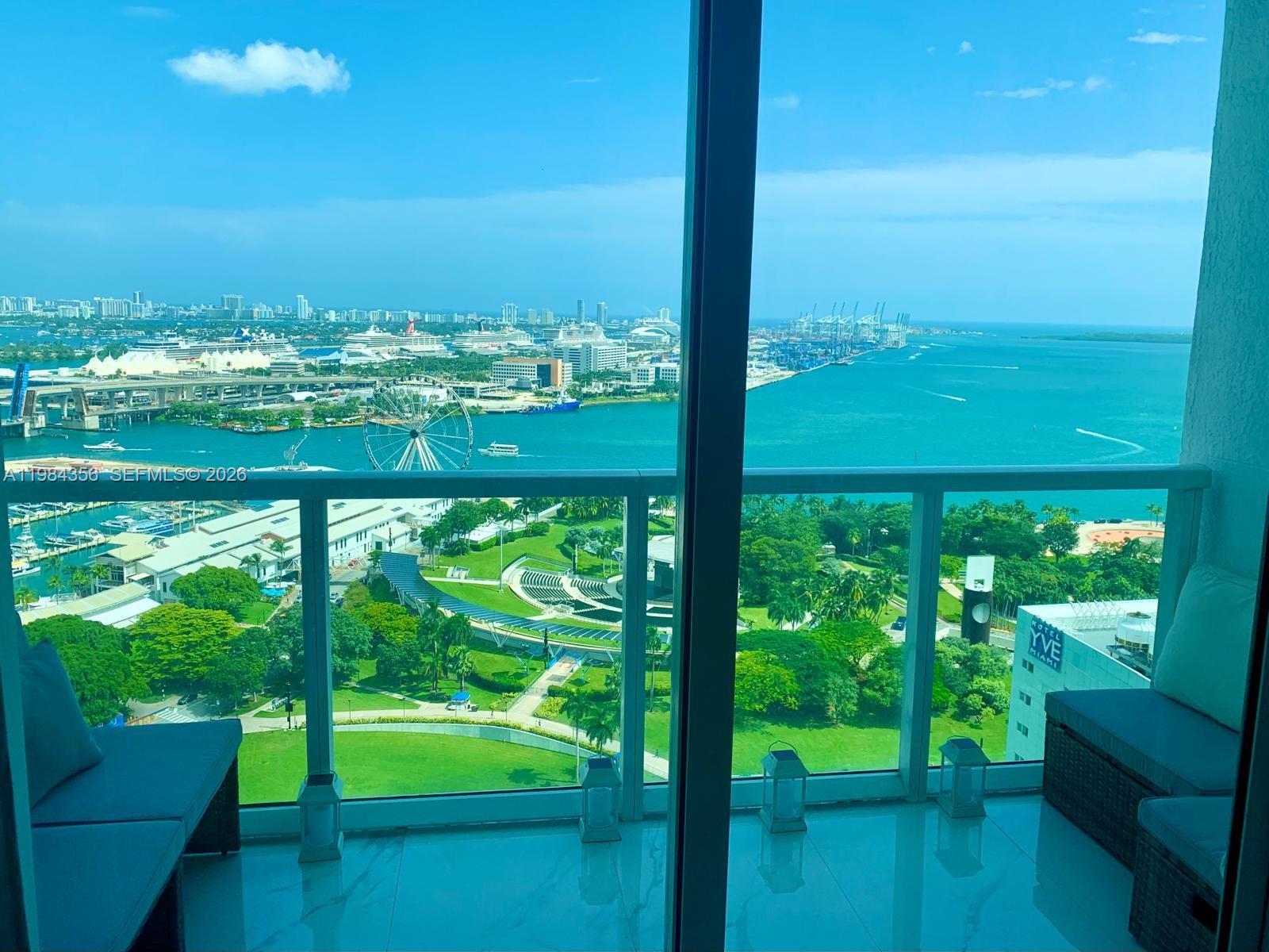 253 NE 2nd St #2703, Miami FL 33132