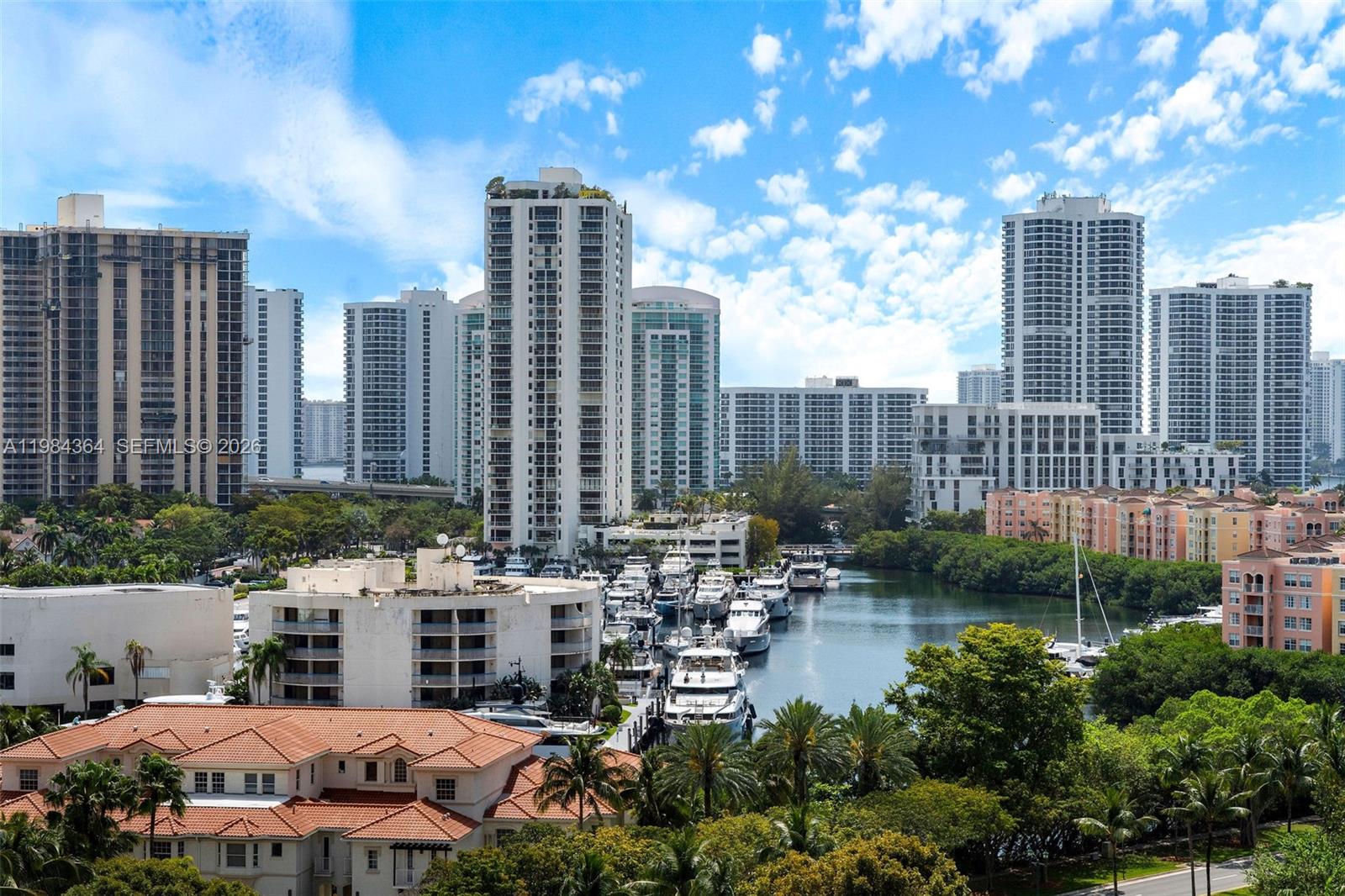 20000 E Country Club Dr #1109, Aventura FL 33180