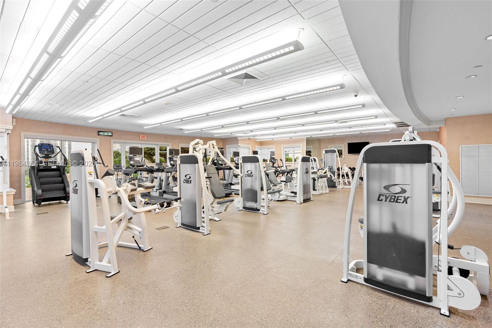 20000 E Country Club Dr #1109, Aventura FL 33180