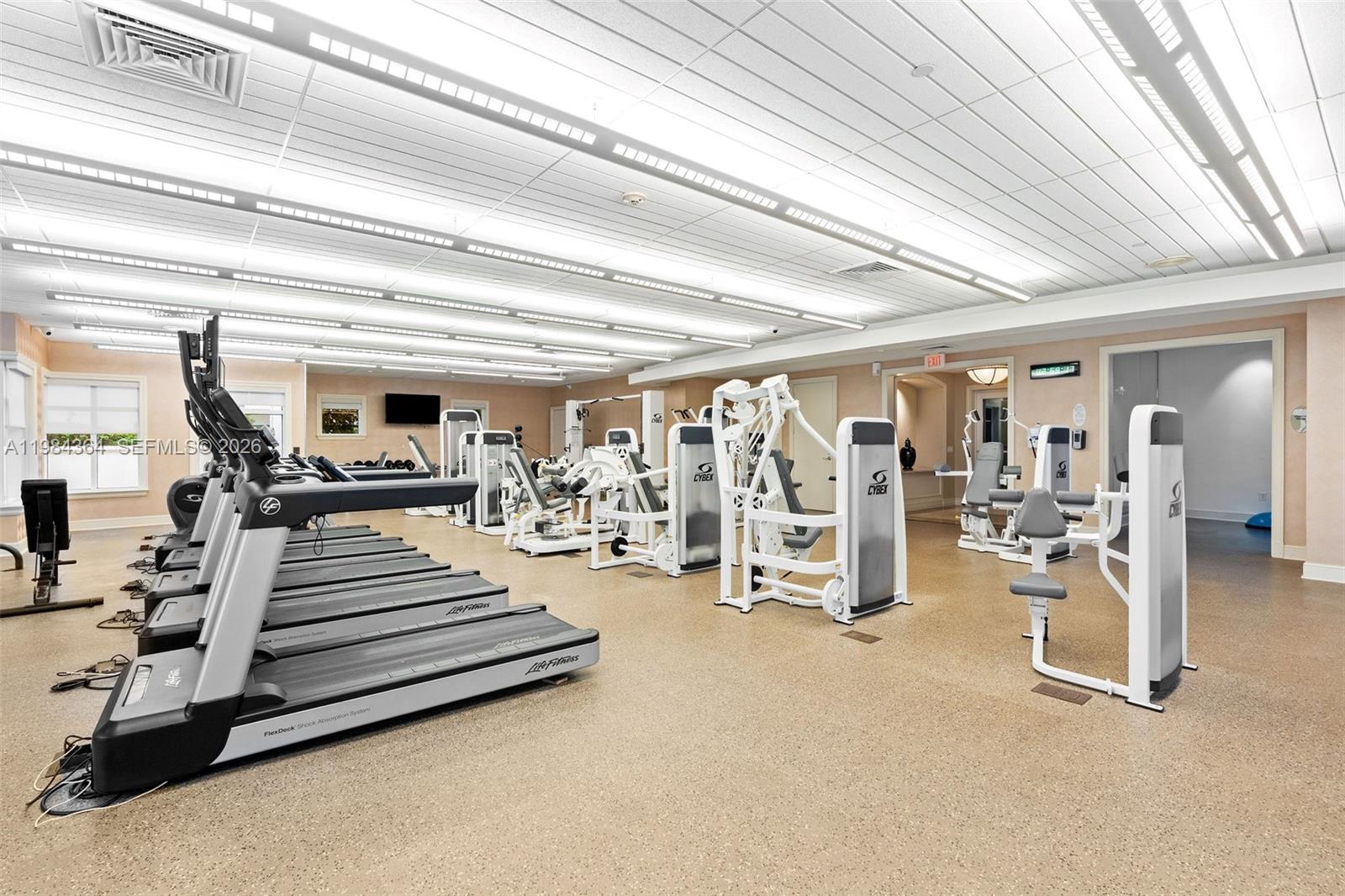 20000 E Country Club Dr #1109, Aventura FL 33180