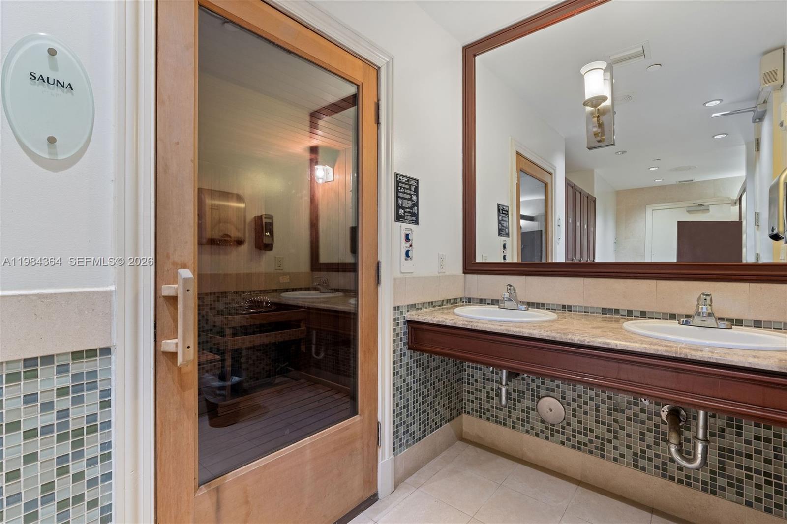 20000 E Country Club Dr #1109, Aventura FL 33180