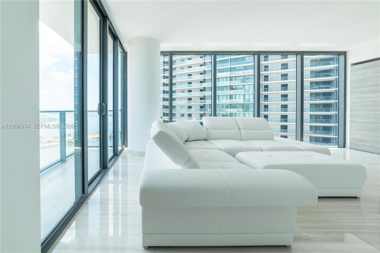 650 NE 32nd St #2808, Miami FL 33137