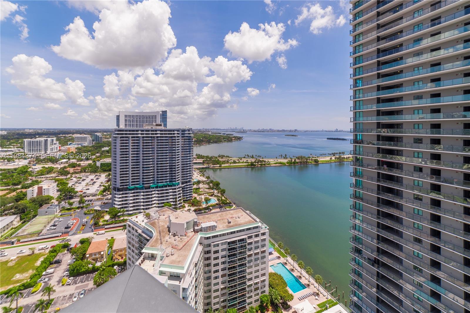 650 NE 32nd St #2808, Miami FL 33137