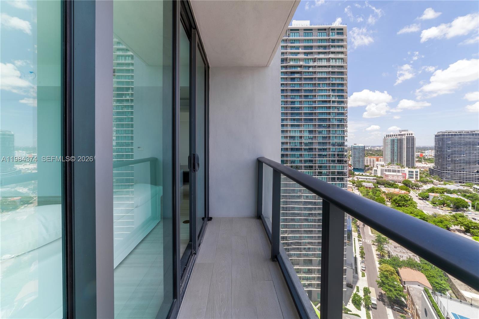 650 NE 32nd St #2808, Miami FL 33137
