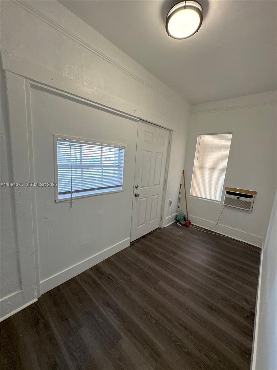 1545 NW 1st St #1537, Miami FL 33125