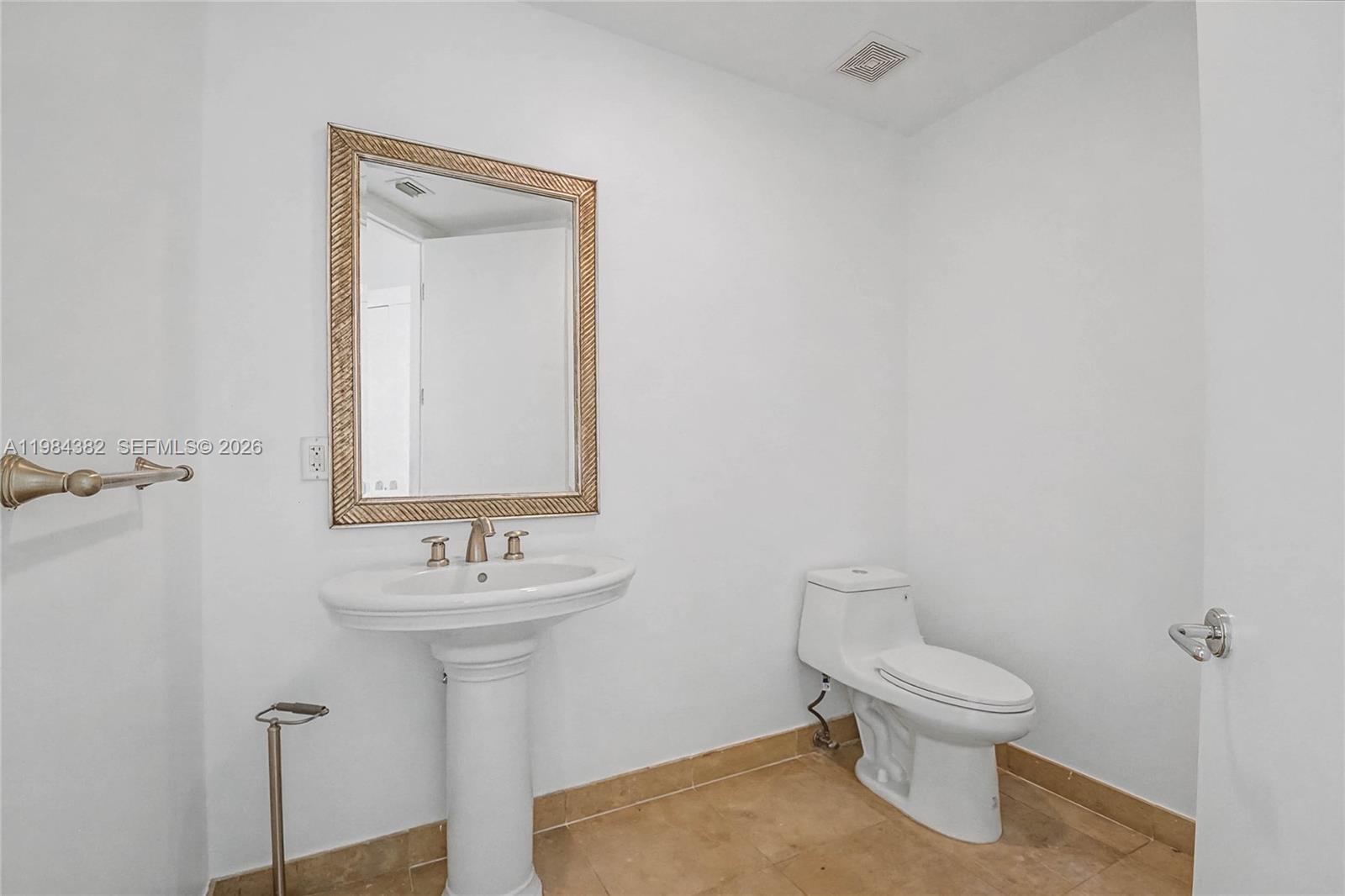 5959 Collins Ave #1503, Miami Beach FL 33140