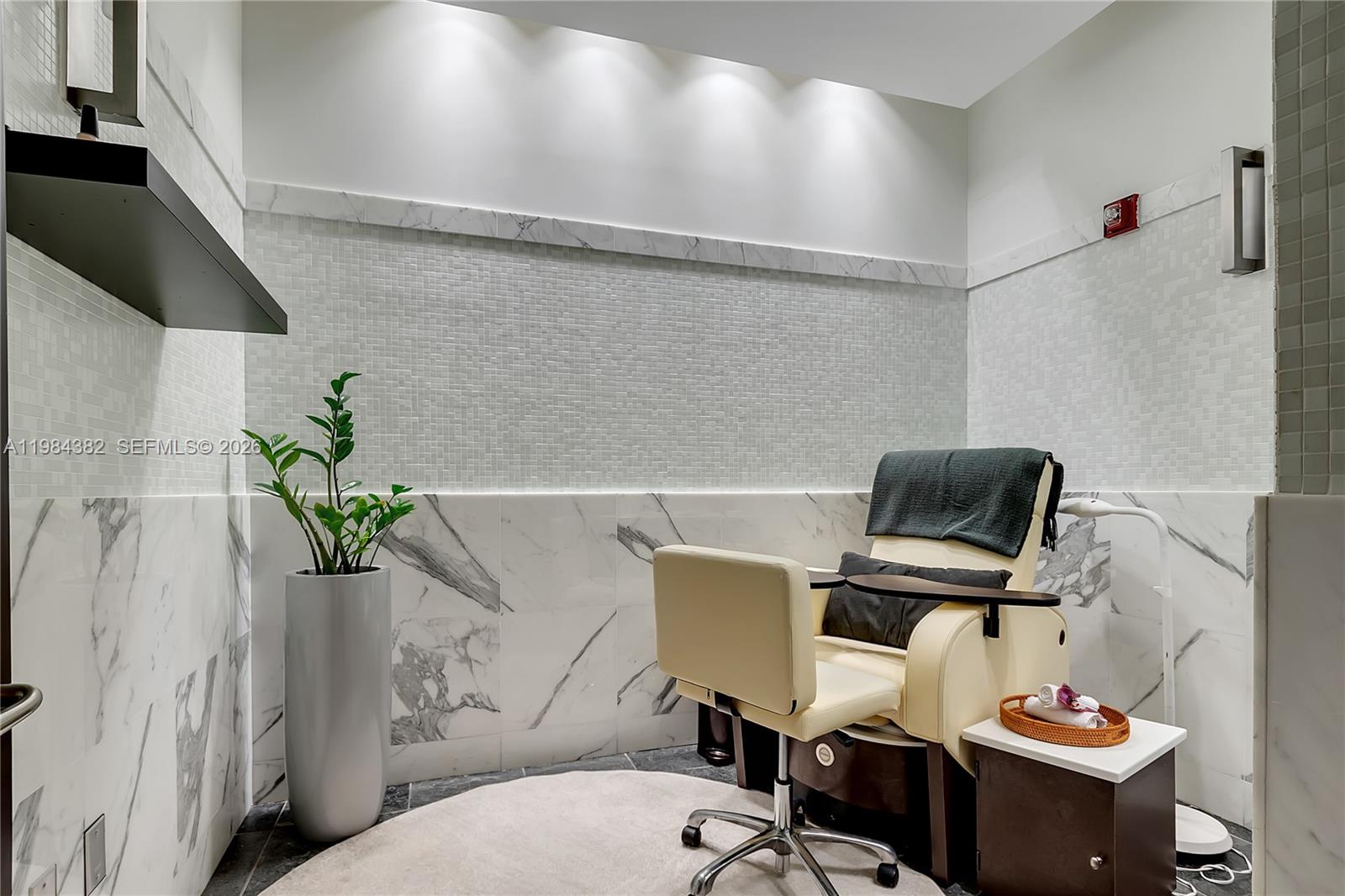 5959 Collins Ave #1503, Miami Beach FL 33140