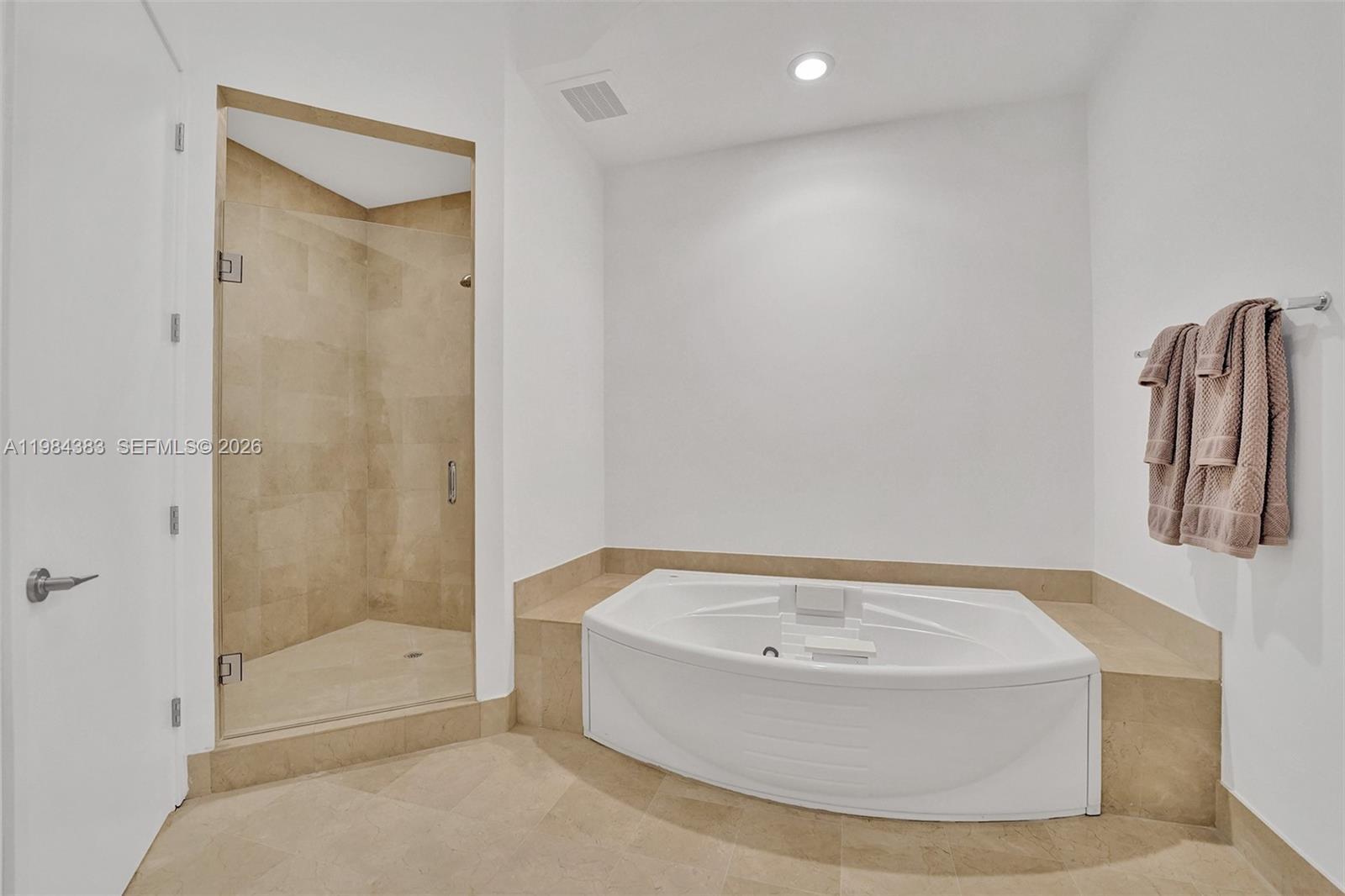 18101 Collins Ave #PH206, Sunny Isles Beach FL 33160