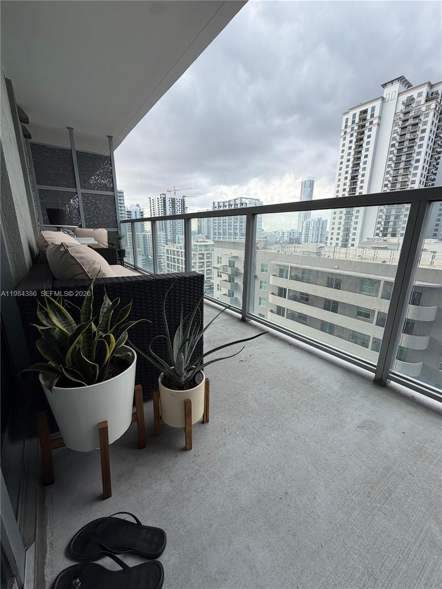 1111 SW 1st Ave #1821-N, Miami FL 33130