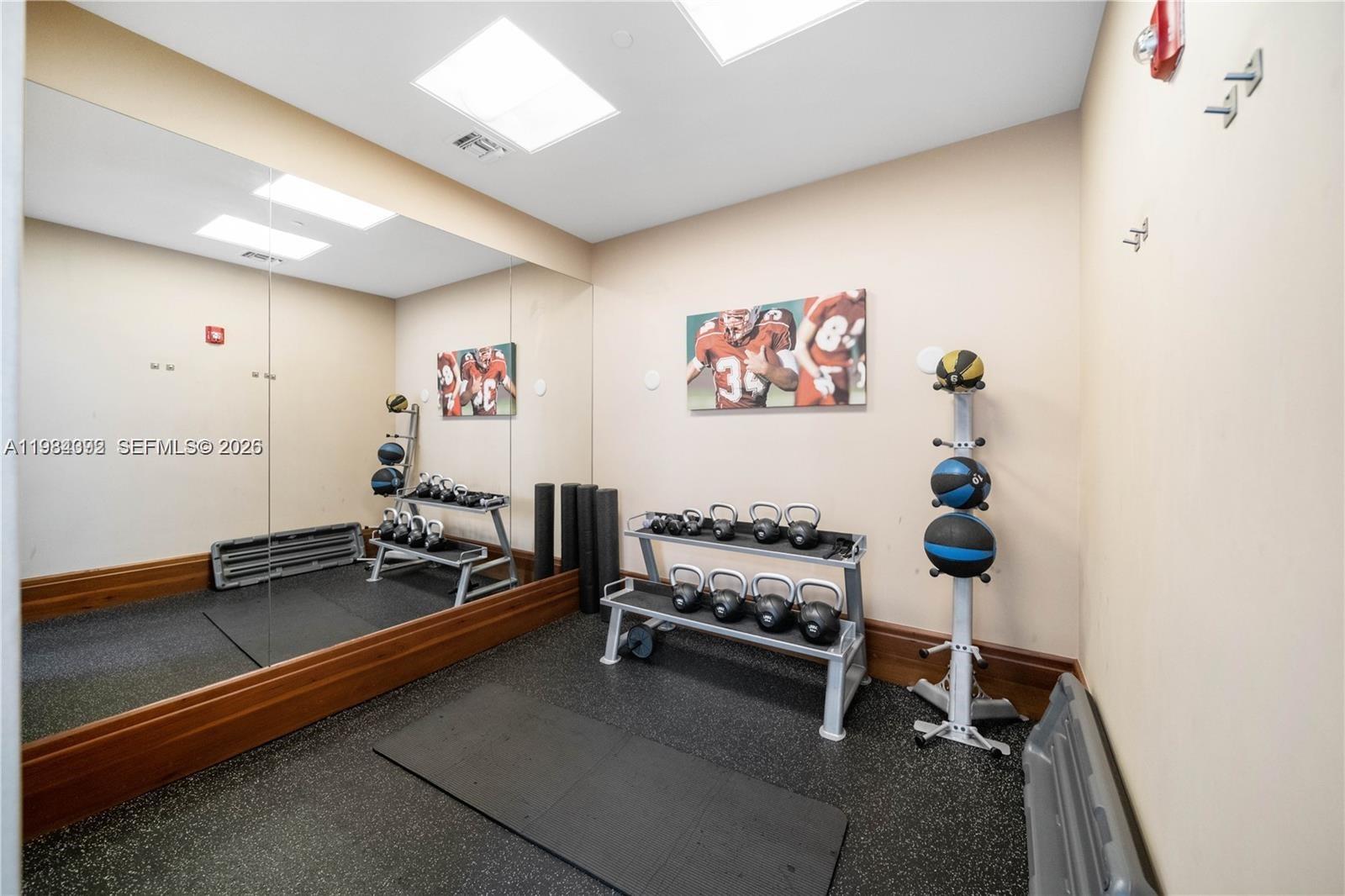 1050 Brickell Ave #3122, Miami FL 33131
