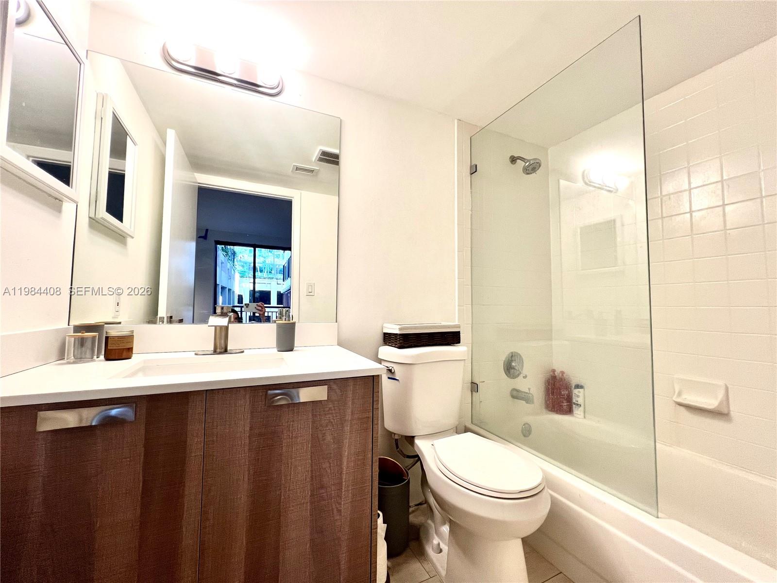 540 Brickell Key Dr #202, Miami FL 33131