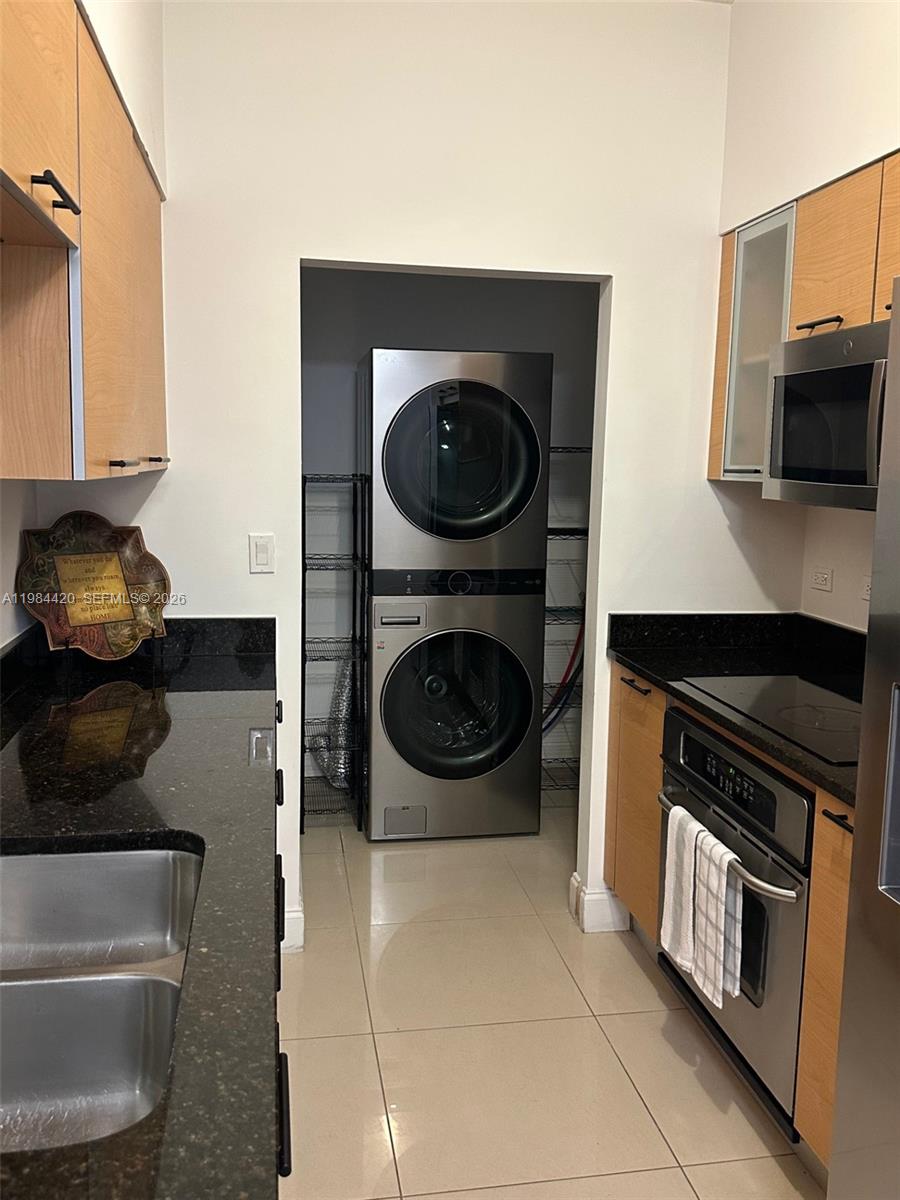 31 SE 5th St #3916, Miami FL 33131
