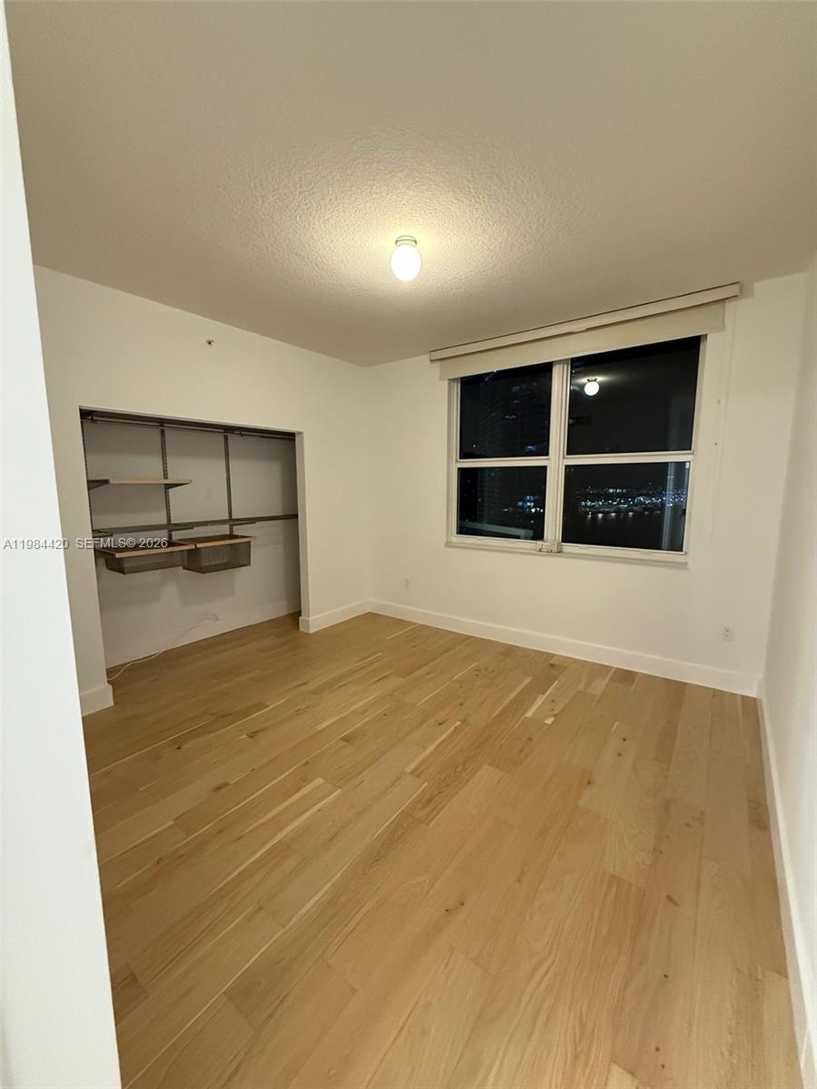 31 SE 5th St #3916, Miami FL 33131