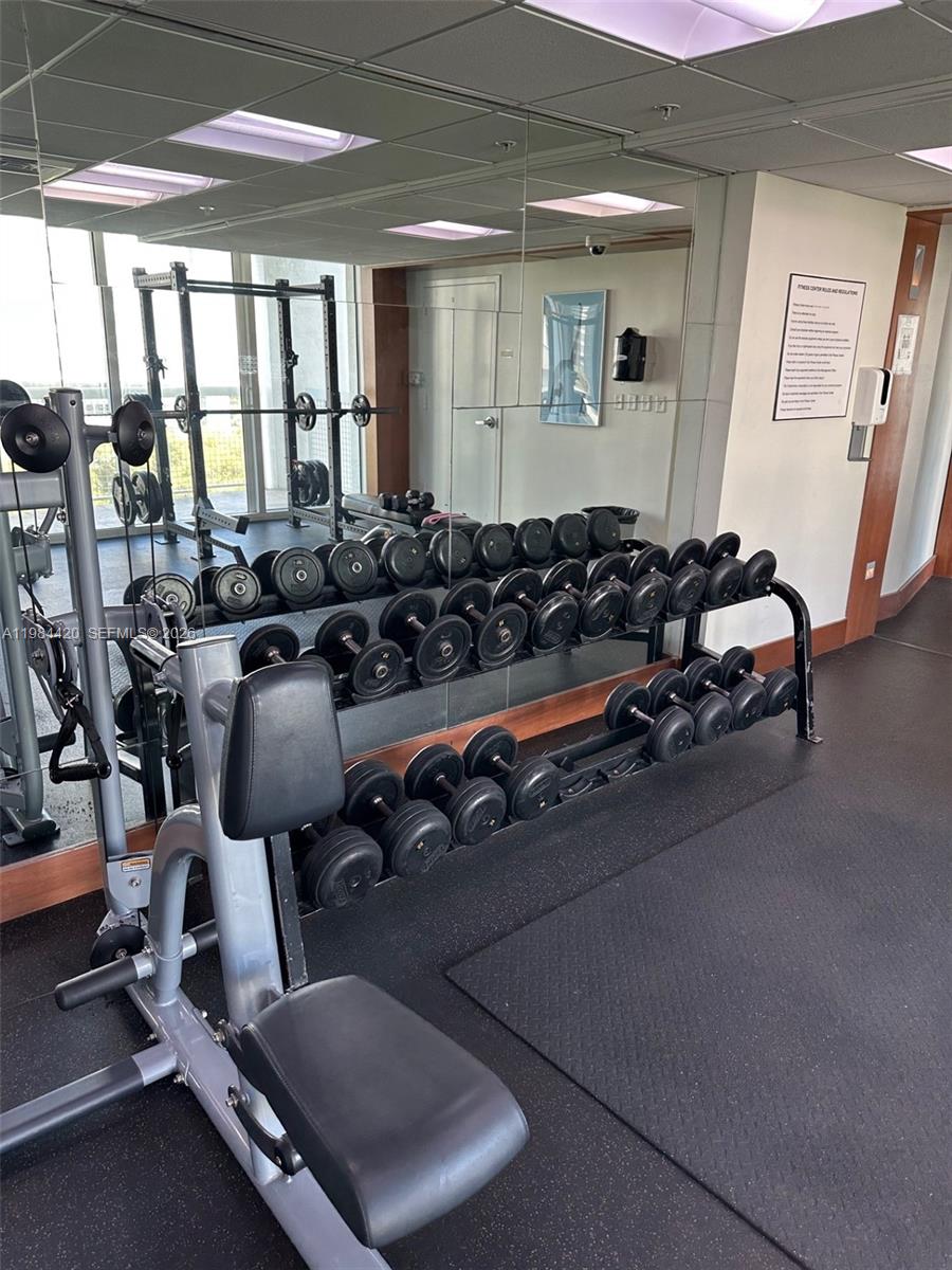 31 SE 5th St #3916, Miami FL 33131