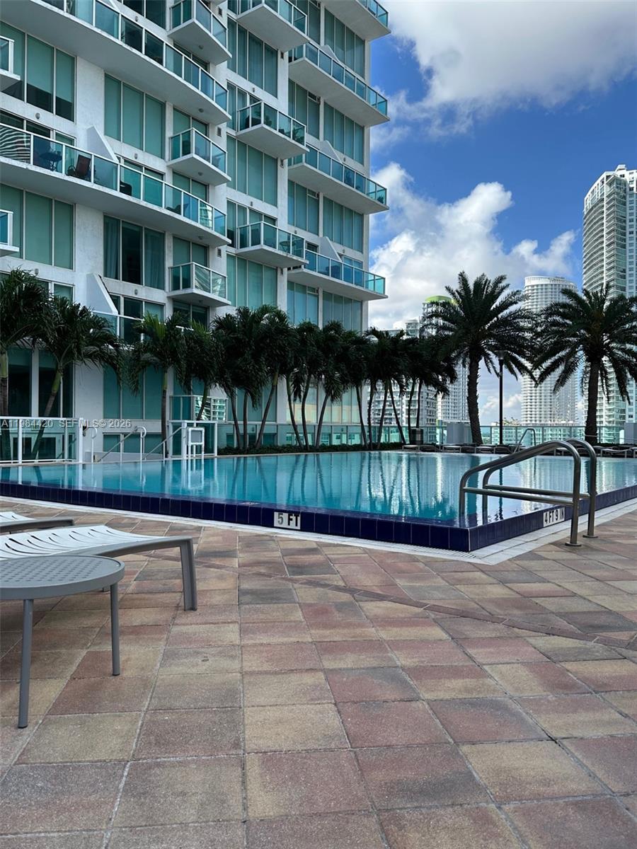 31 SE 5th St #3916, Miami FL 33131