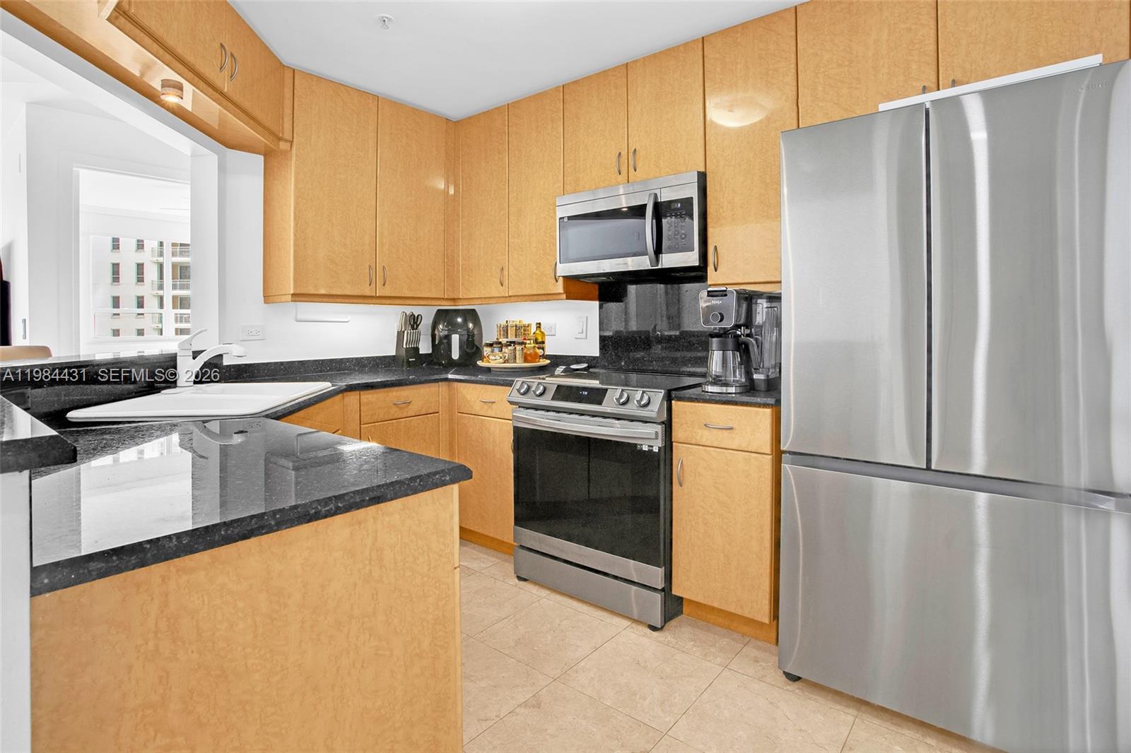801 Brickell Key Blvd #907, Miami FL 33131