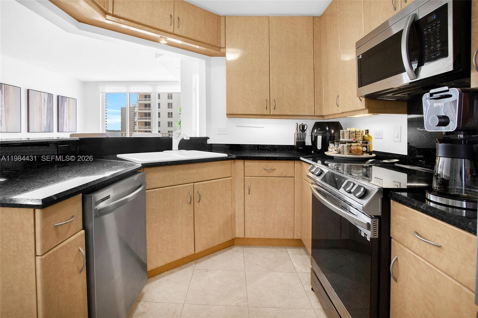 801 Brickell Key Blvd #907, Miami FL 33131