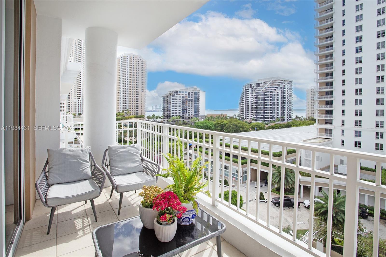 801 Brickell Key Blvd #907, Miami FL 33131
