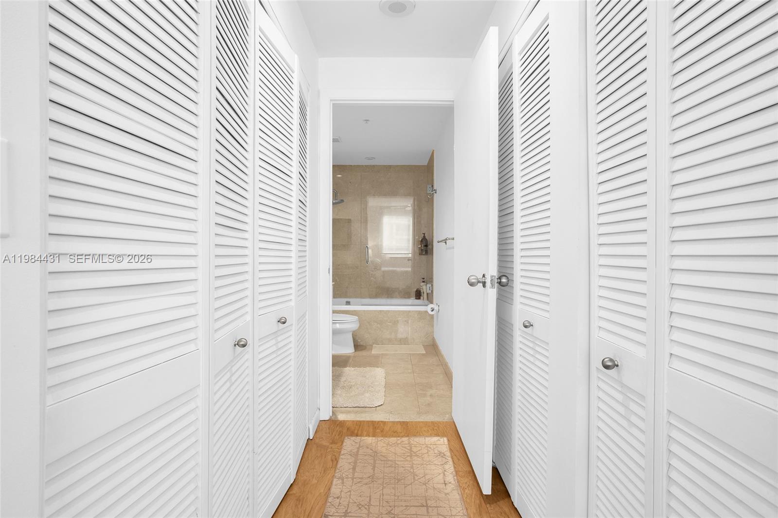 801 Brickell Key Blvd #907, Miami FL 33131