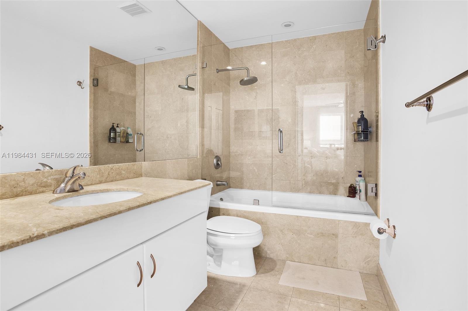 801 Brickell Key Blvd #907, Miami FL 33131