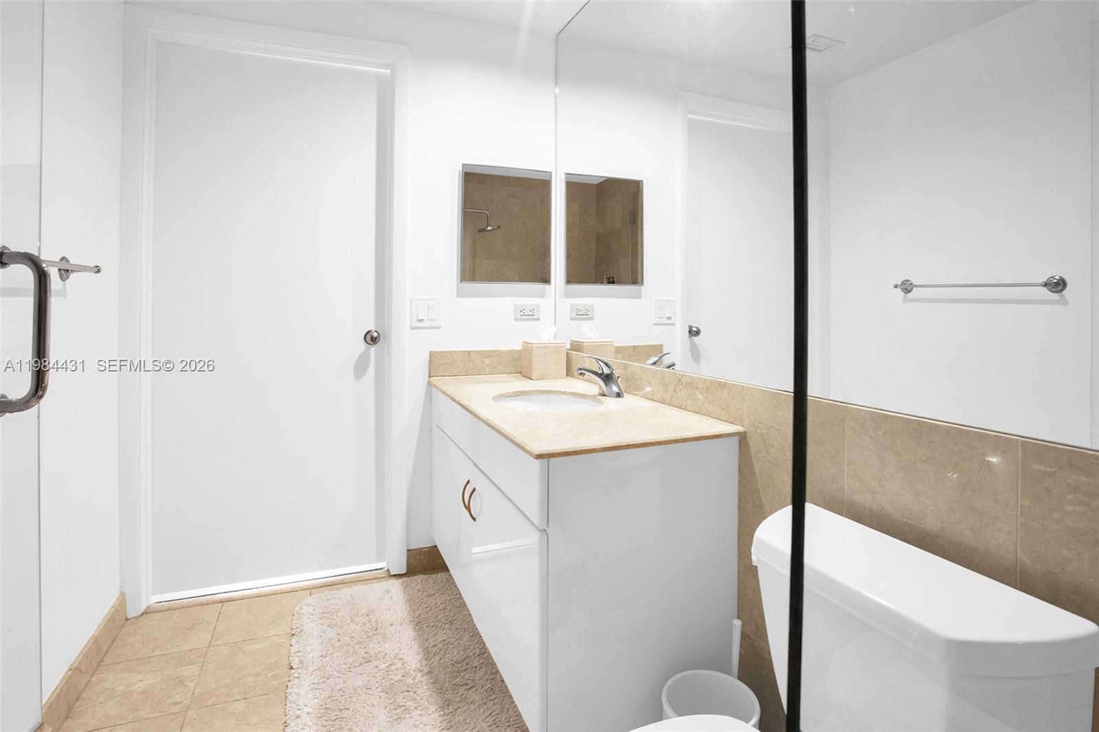 801 Brickell Key Blvd #907, Miami FL 33131