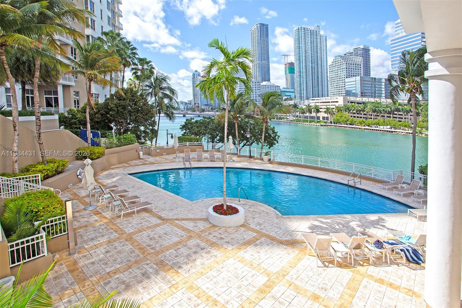 801 Brickell Key Blvd #907, Miami FL 33131