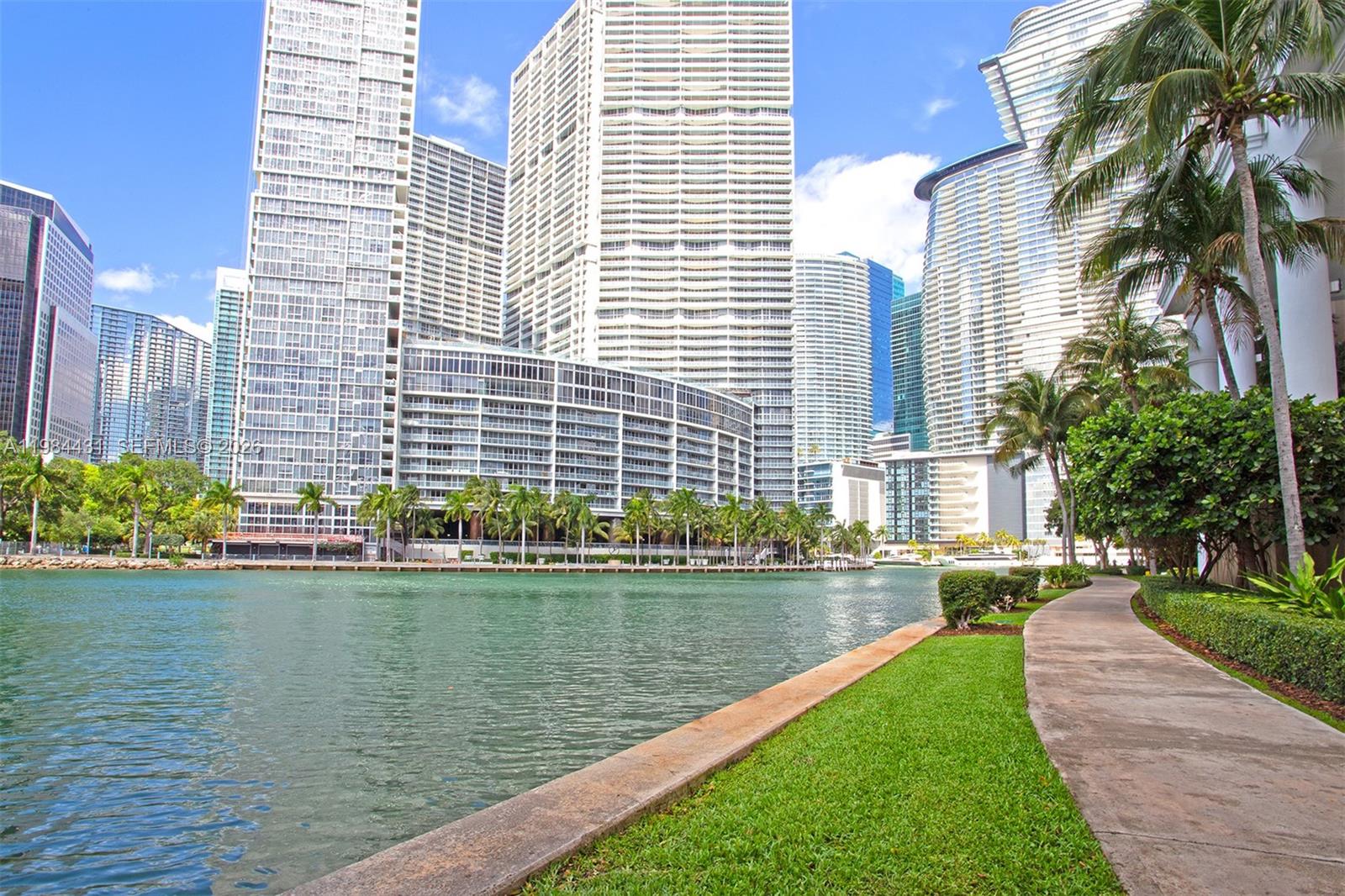 801 Brickell Key Blvd #907, Miami FL 33131