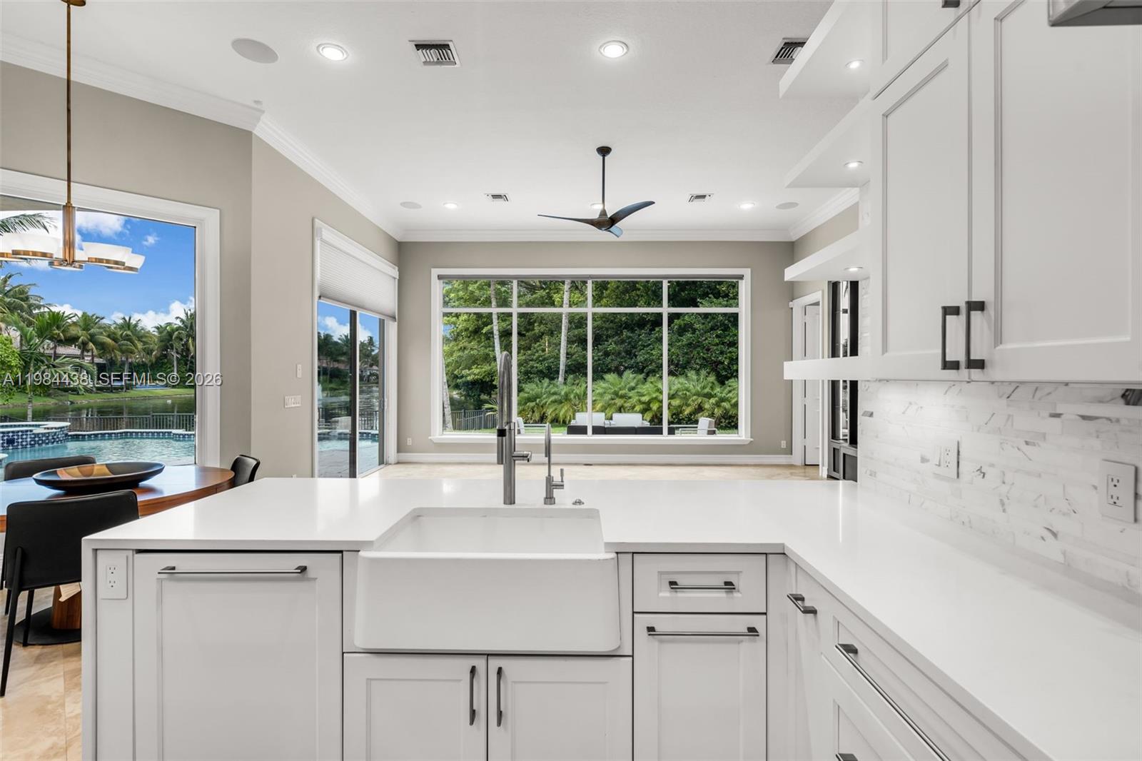 10291 Sweet Bay St, Plantation FL 33324