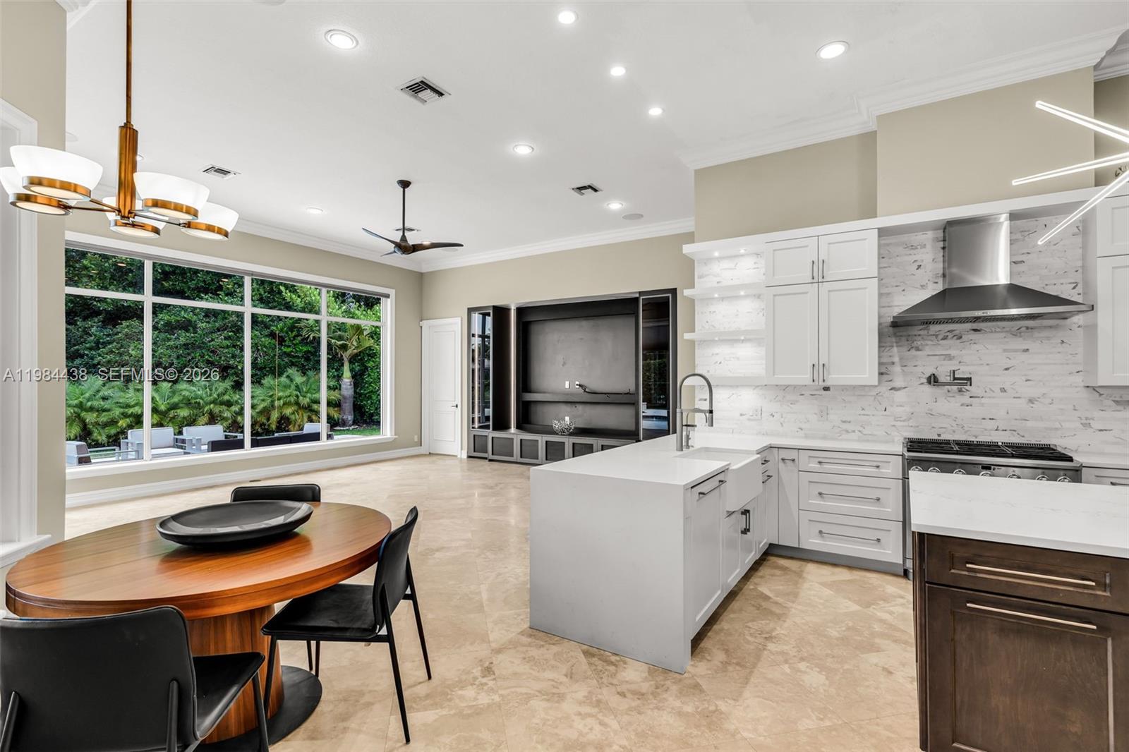 10291 Sweet Bay St, Plantation FL 33324