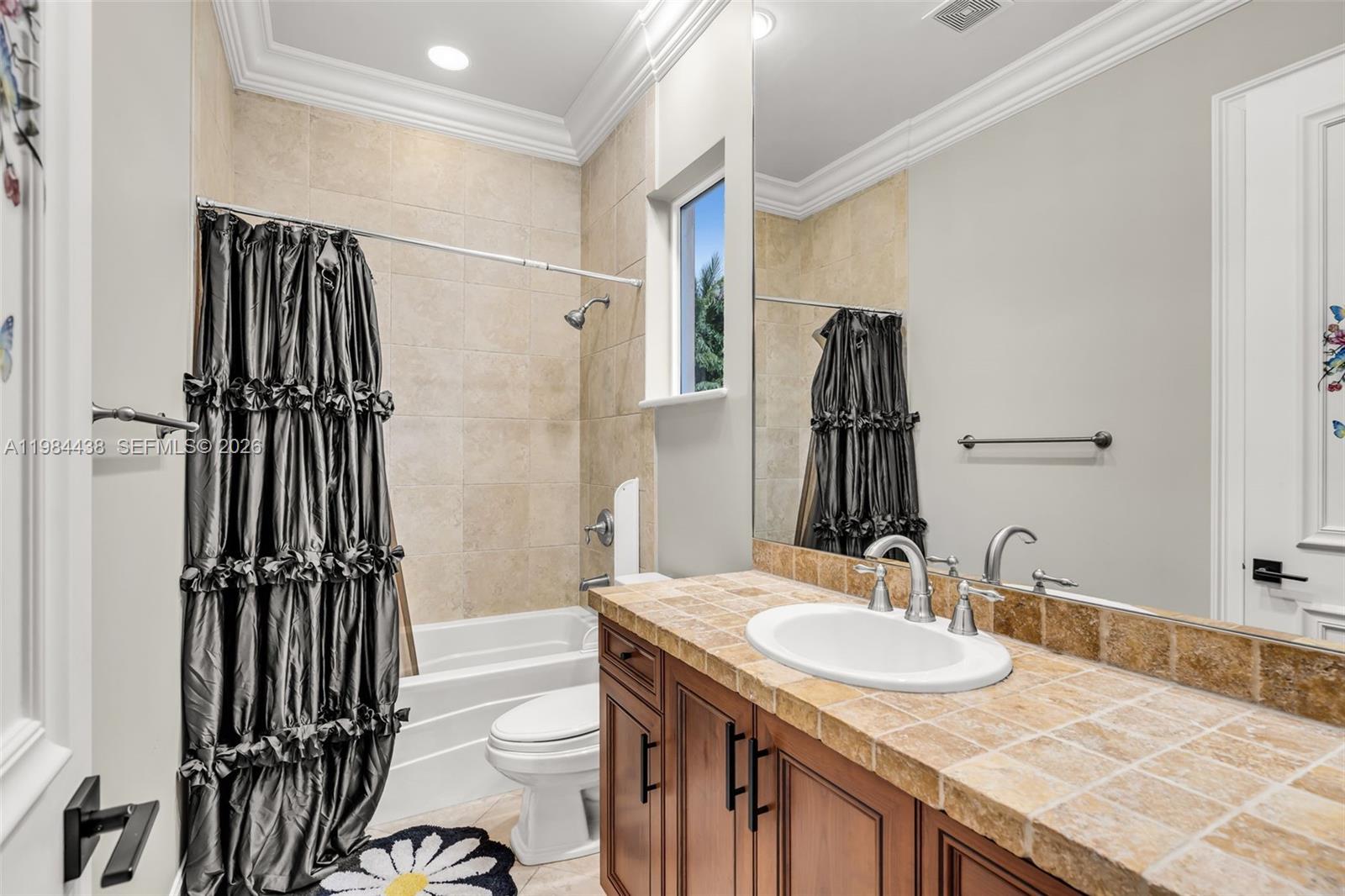 10291 Sweet Bay St, Plantation FL 33324