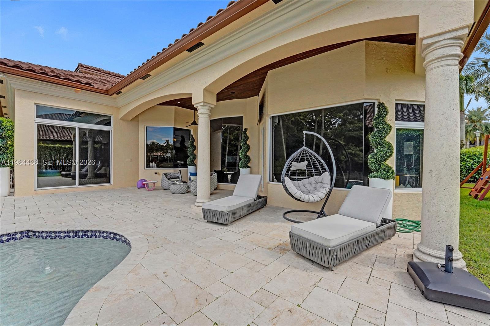 10291 Sweet Bay St, Plantation FL 33324