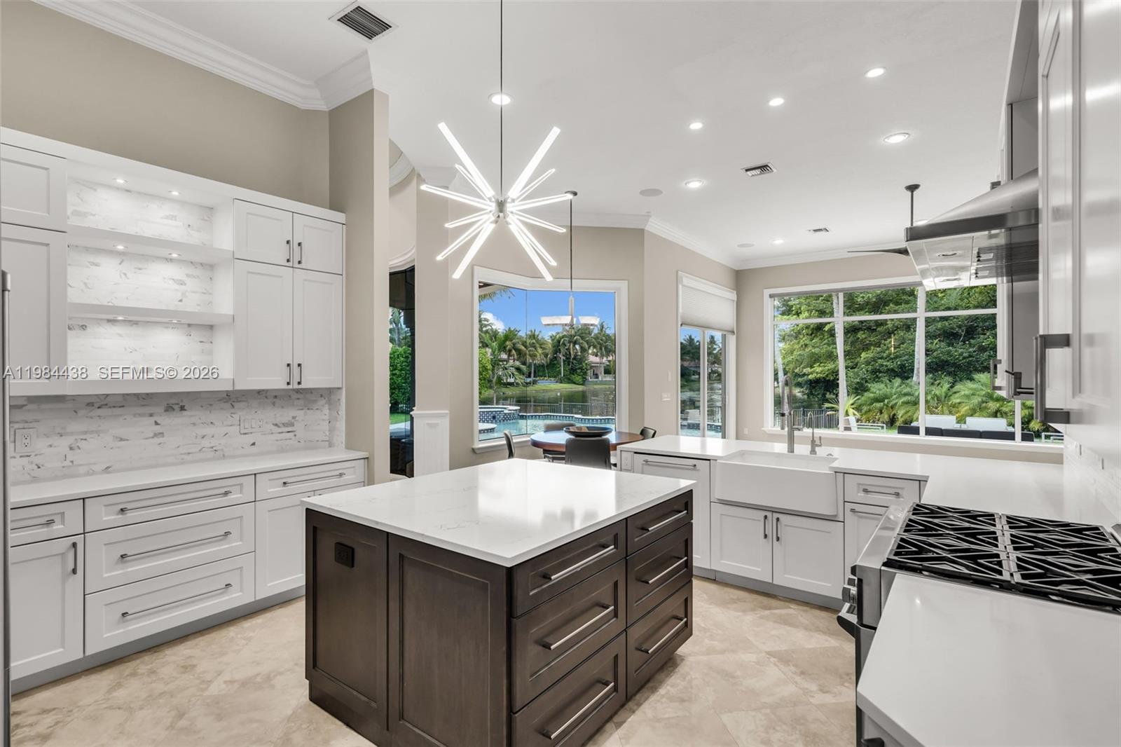 10291 Sweet Bay St, Plantation FL 33324
