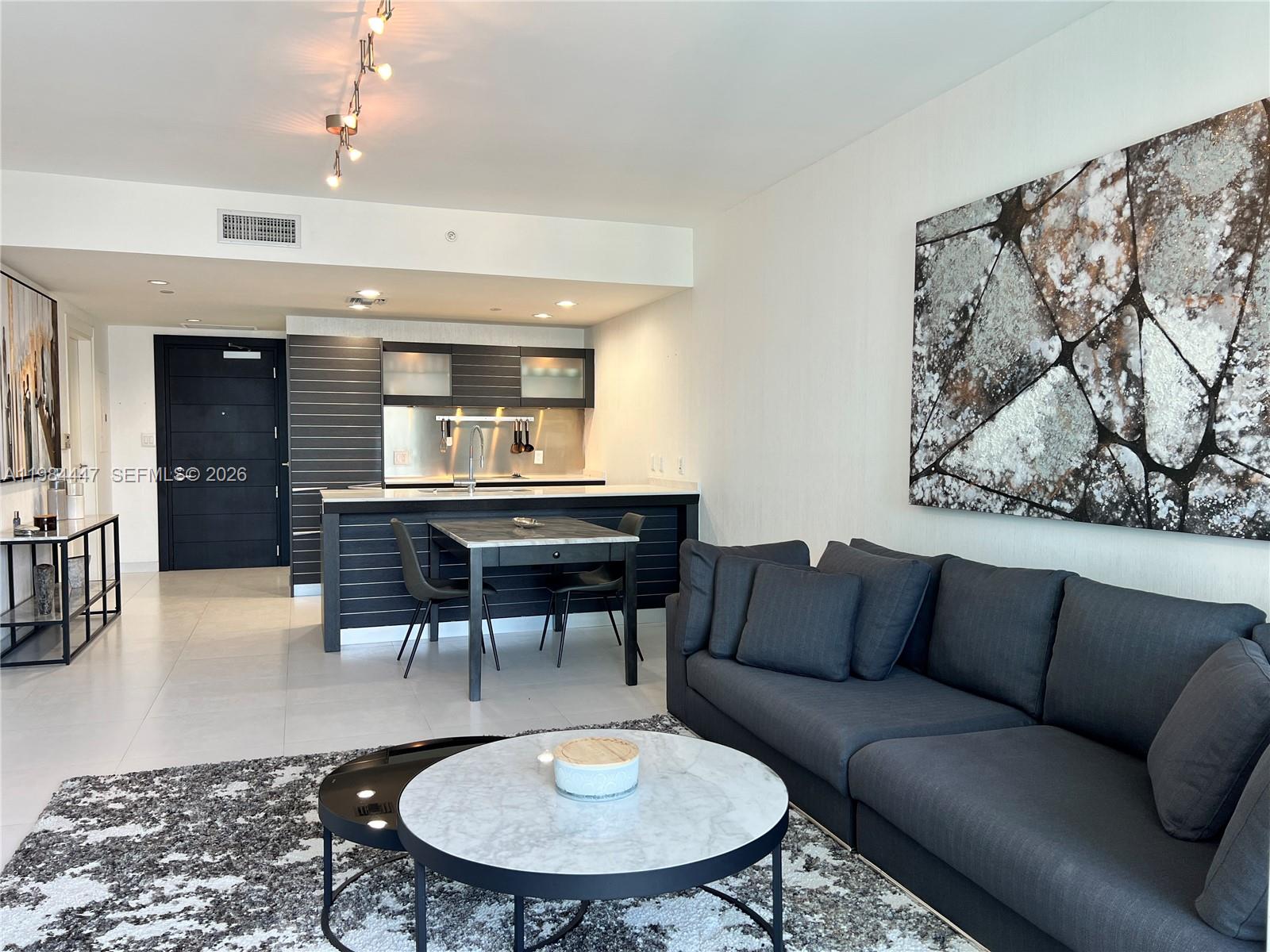 200 Biscayne Boulevard Way #3610, Miami FL 33131