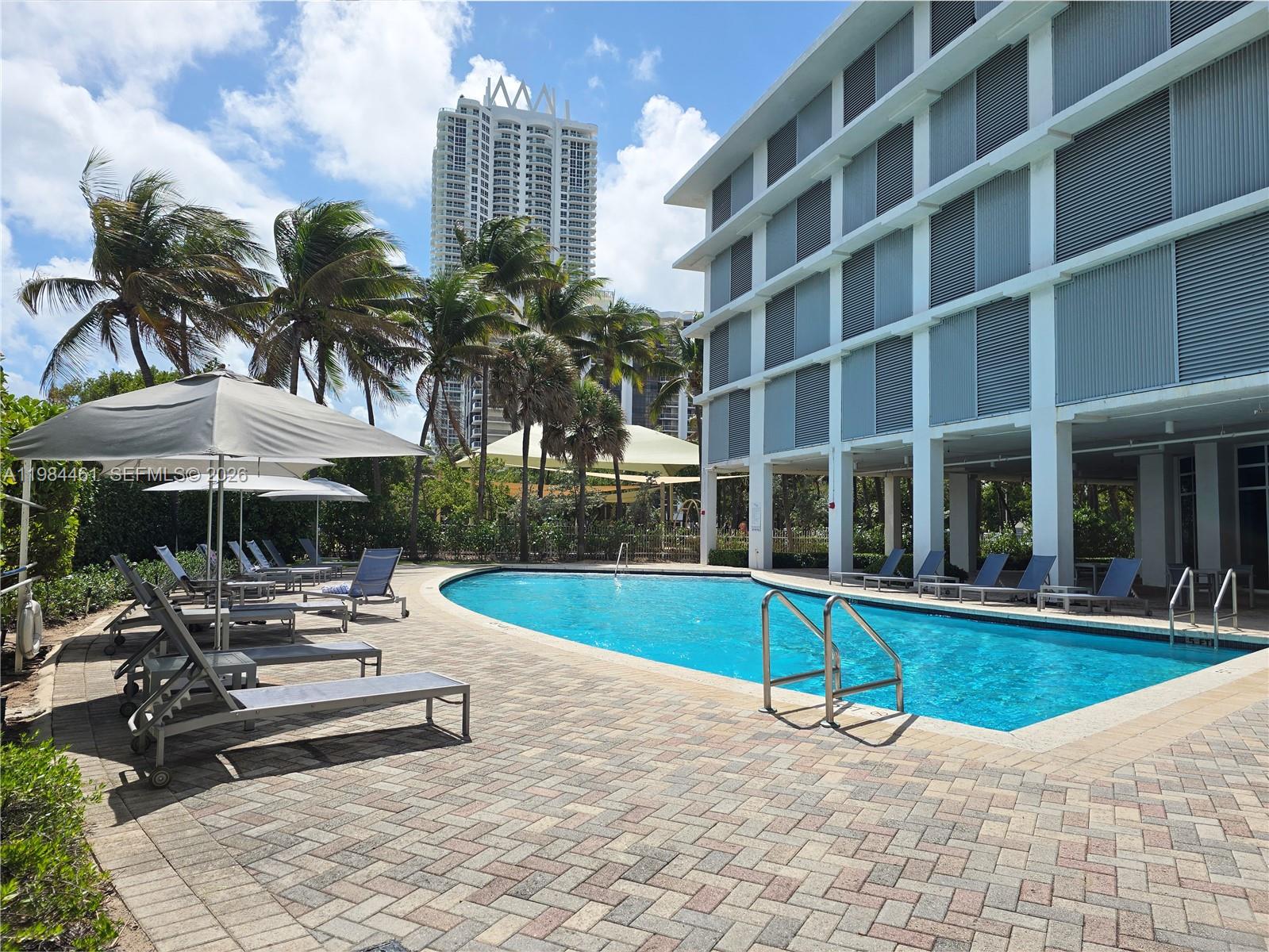 6515 Collins Ave #1610, Miami Beach FL 33141