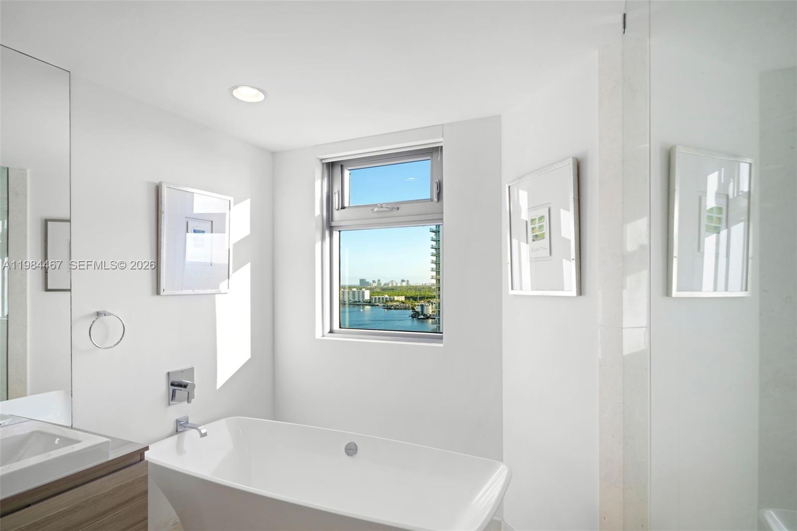 17301 Biscayne Blvd #1803, North Miami Beach FL 33160