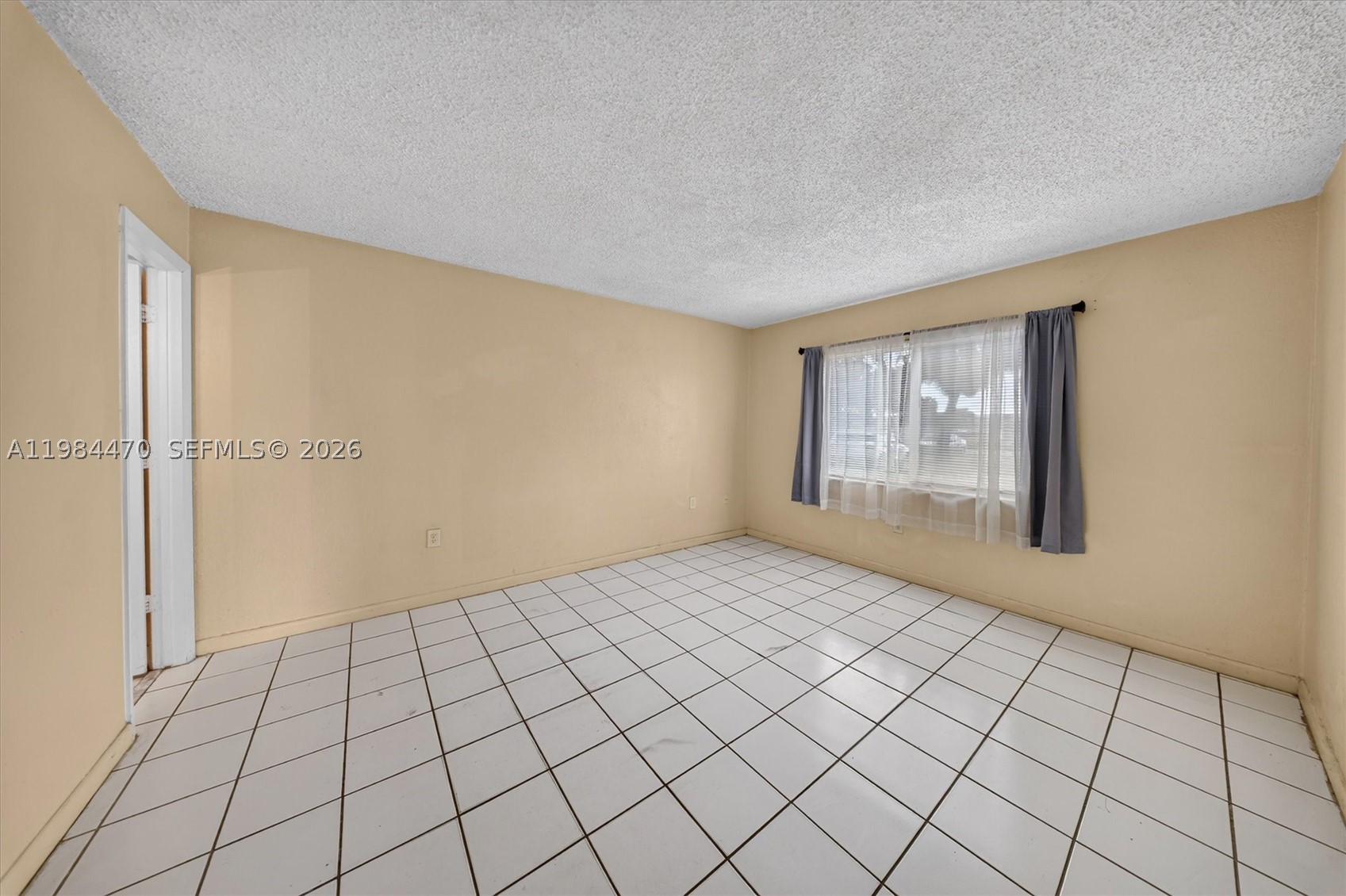 505 NW 177th St #103, Miami Gardens FL 33169