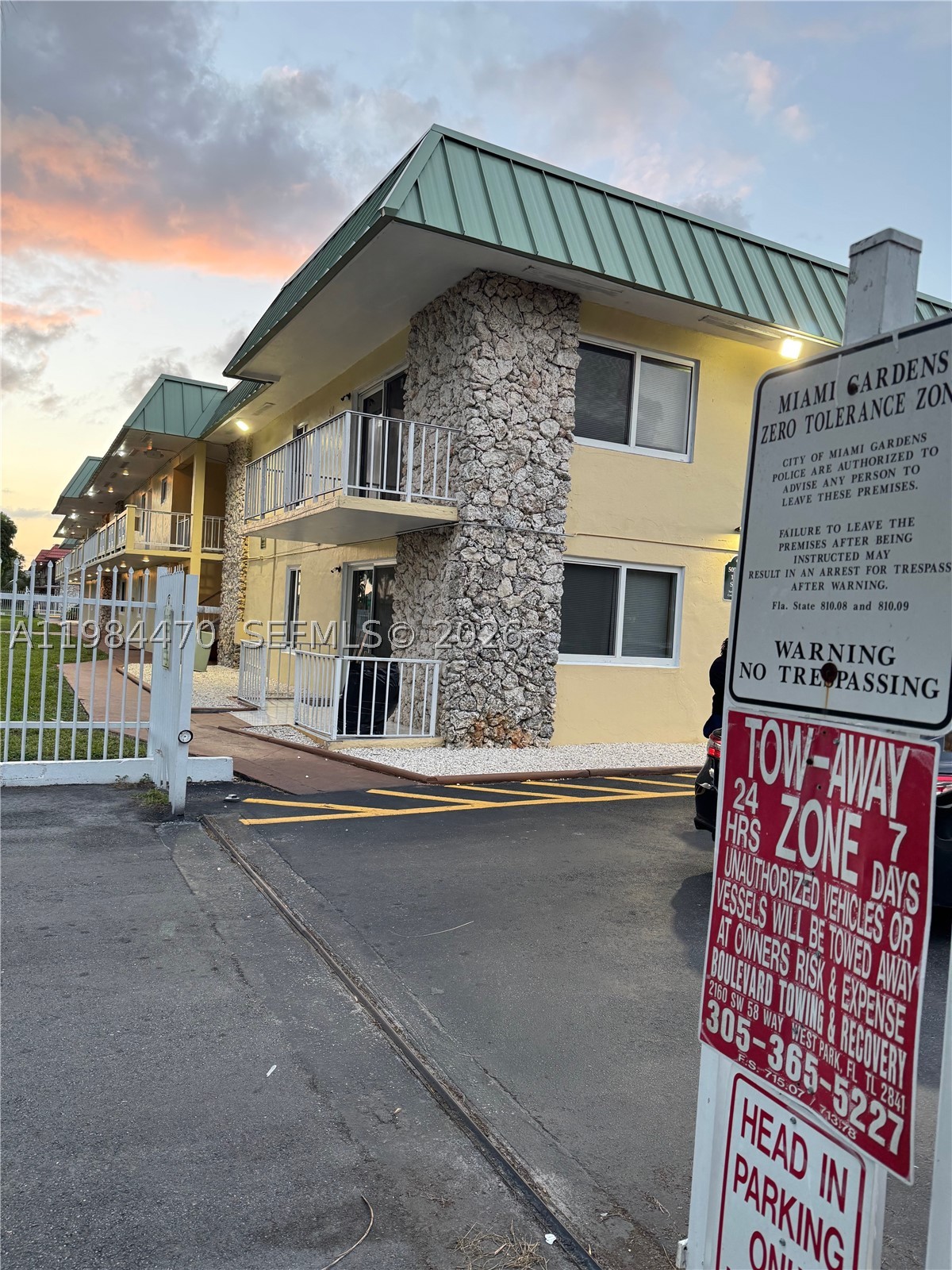 505 NW 177th St #103, Miami Gardens FL 33169